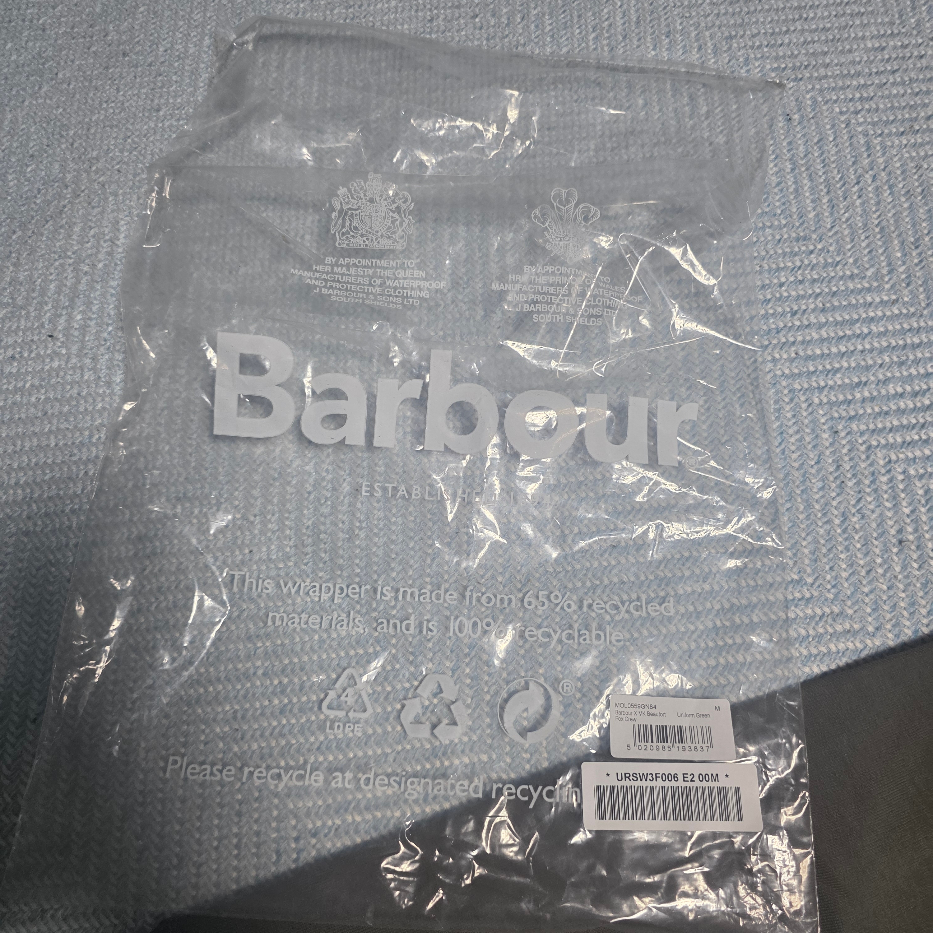 Barbour x Maison Kitsune Beaufort Fox Crewneck Green 착용 스타일 - 1