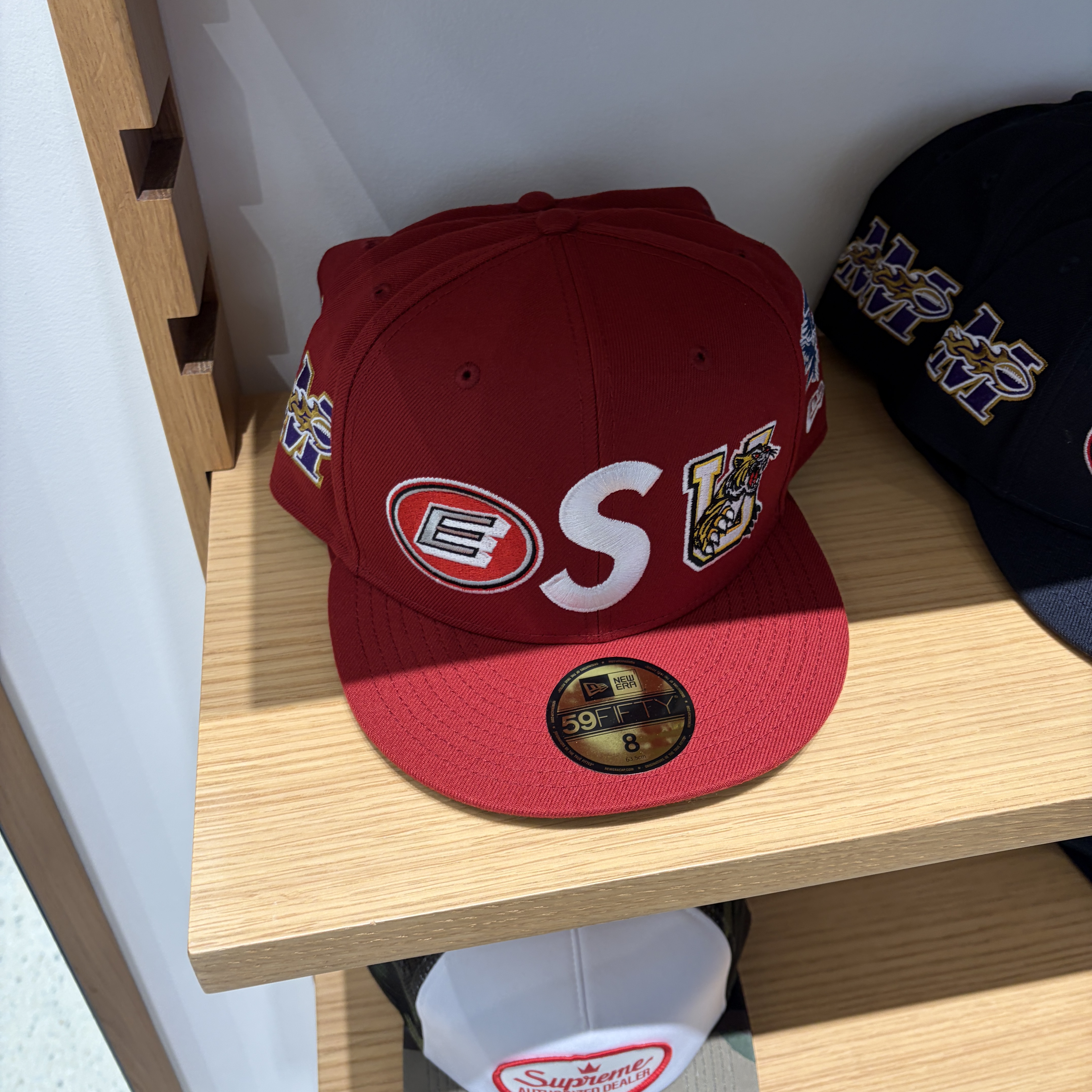 Supreme Mascots S Logo New Era Dark Red - 26SS 착용 스타일