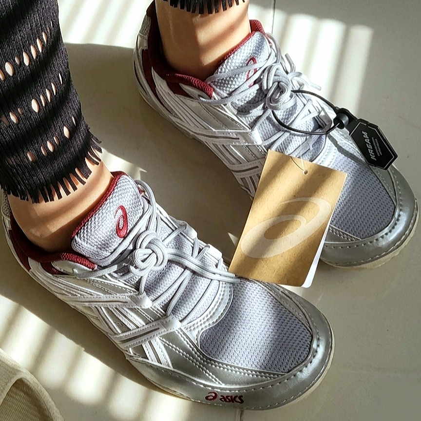 Asics Hypersync Piedmont Grey Pure Silver 착용 스타일