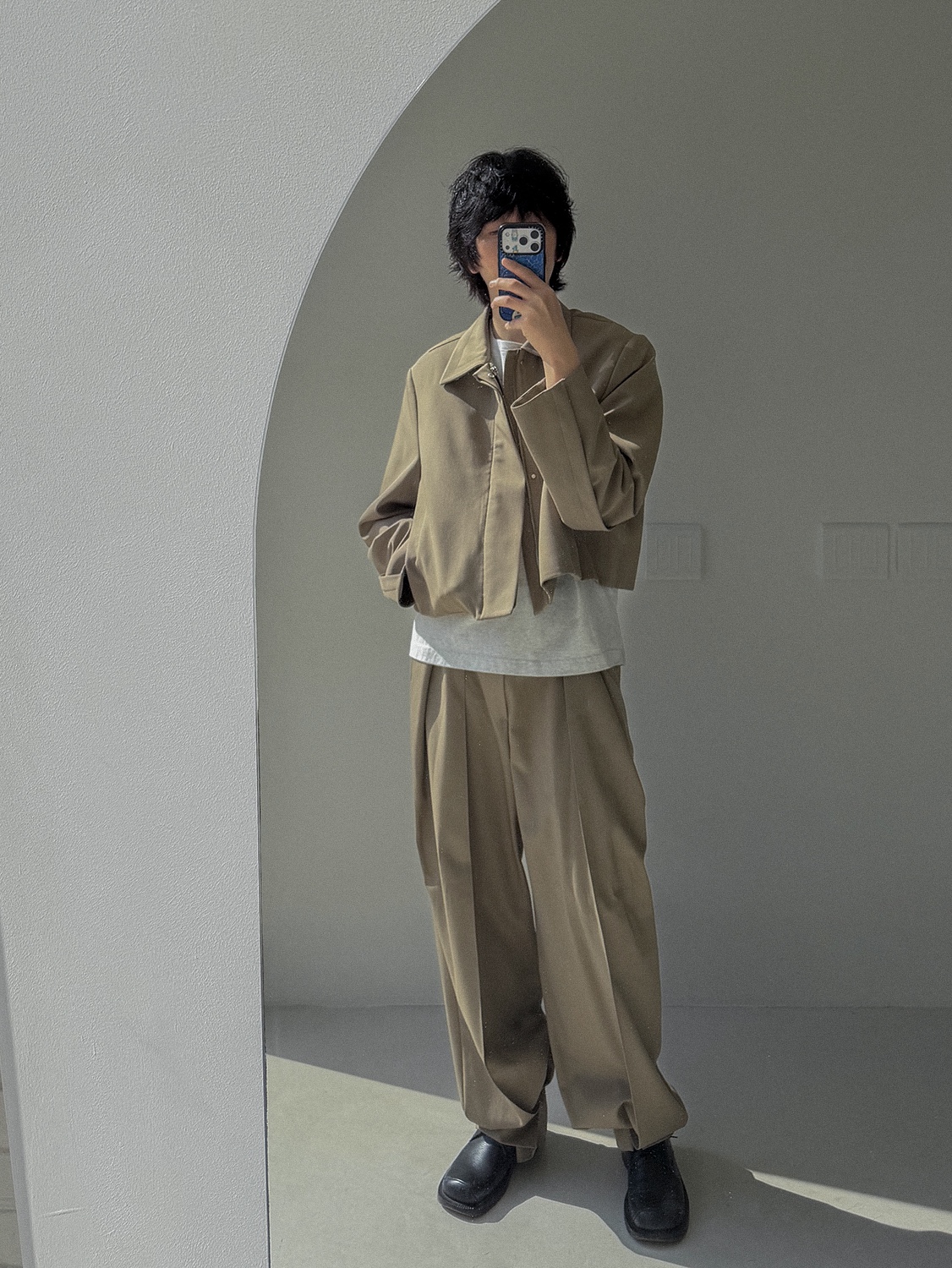 Ader Error Ani Slacks Beige, Ader Error Ani Jacket Beige 착용 스타일 - 1