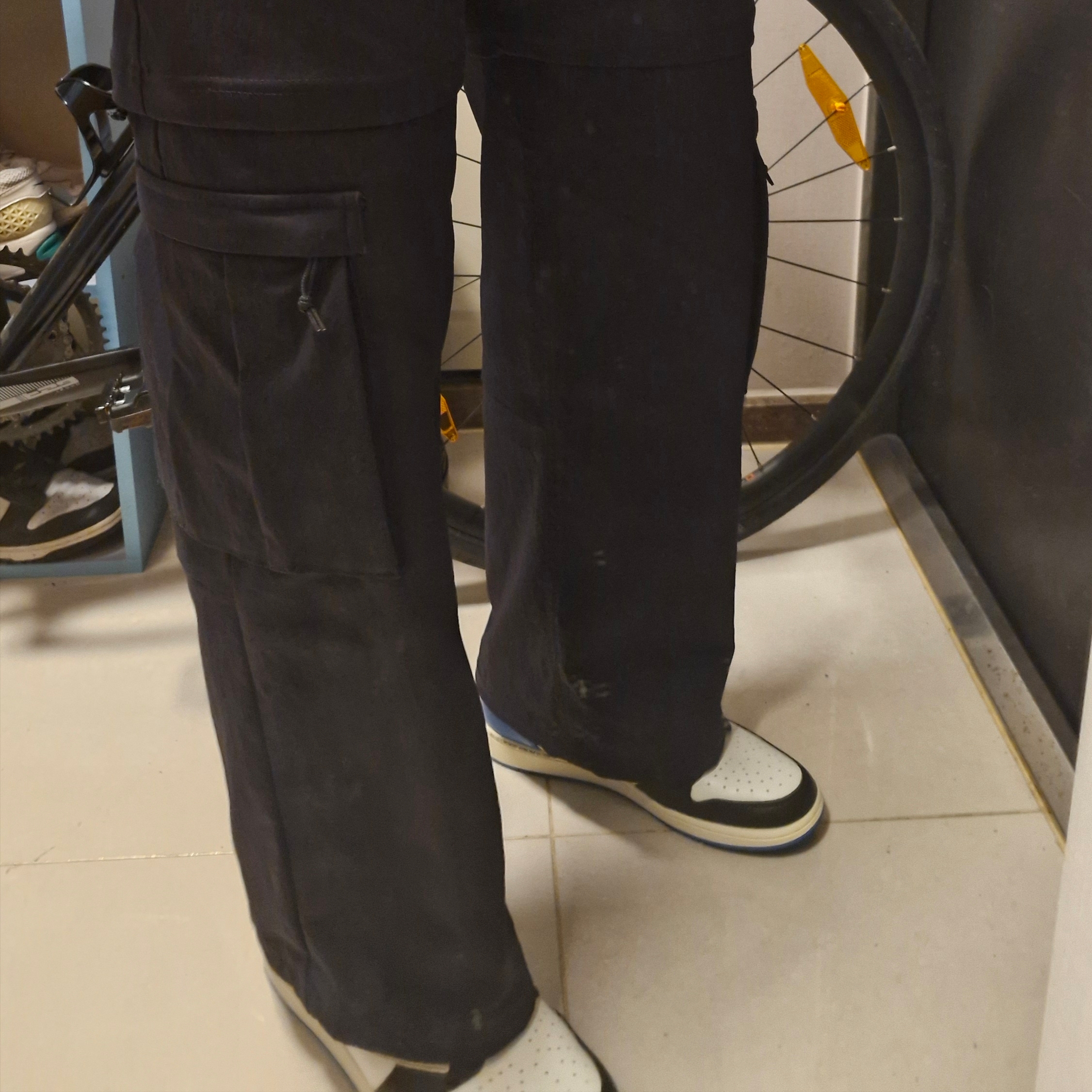 (W) Nike ACG Smith Summit Zip-Off Pants Black - Asia 착용 스타일 - 2