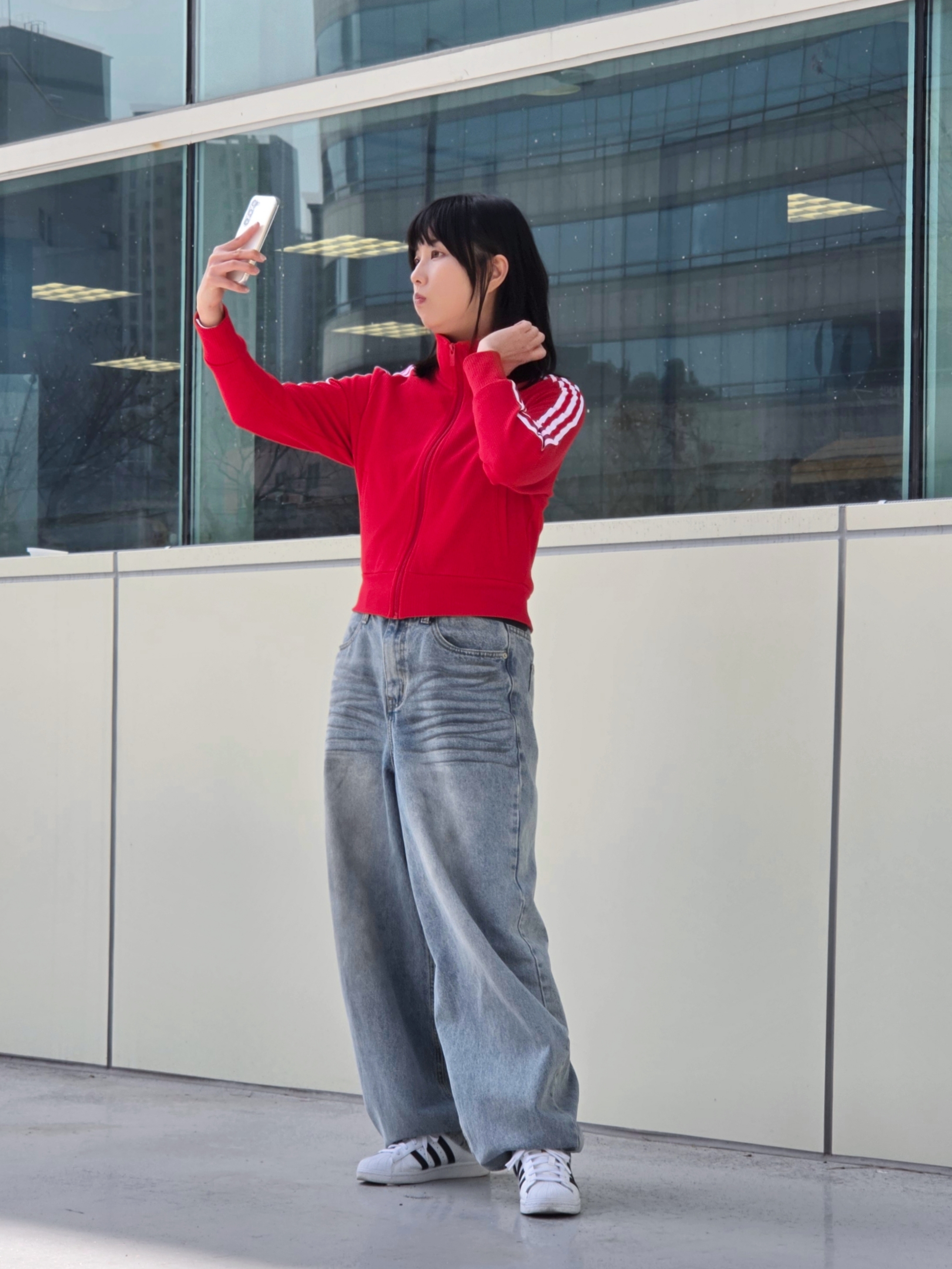(W) Adidas Knit Top Better Scarlet  - KR Sizing, (J) Adidas Superstar J White Black 착용 스타일