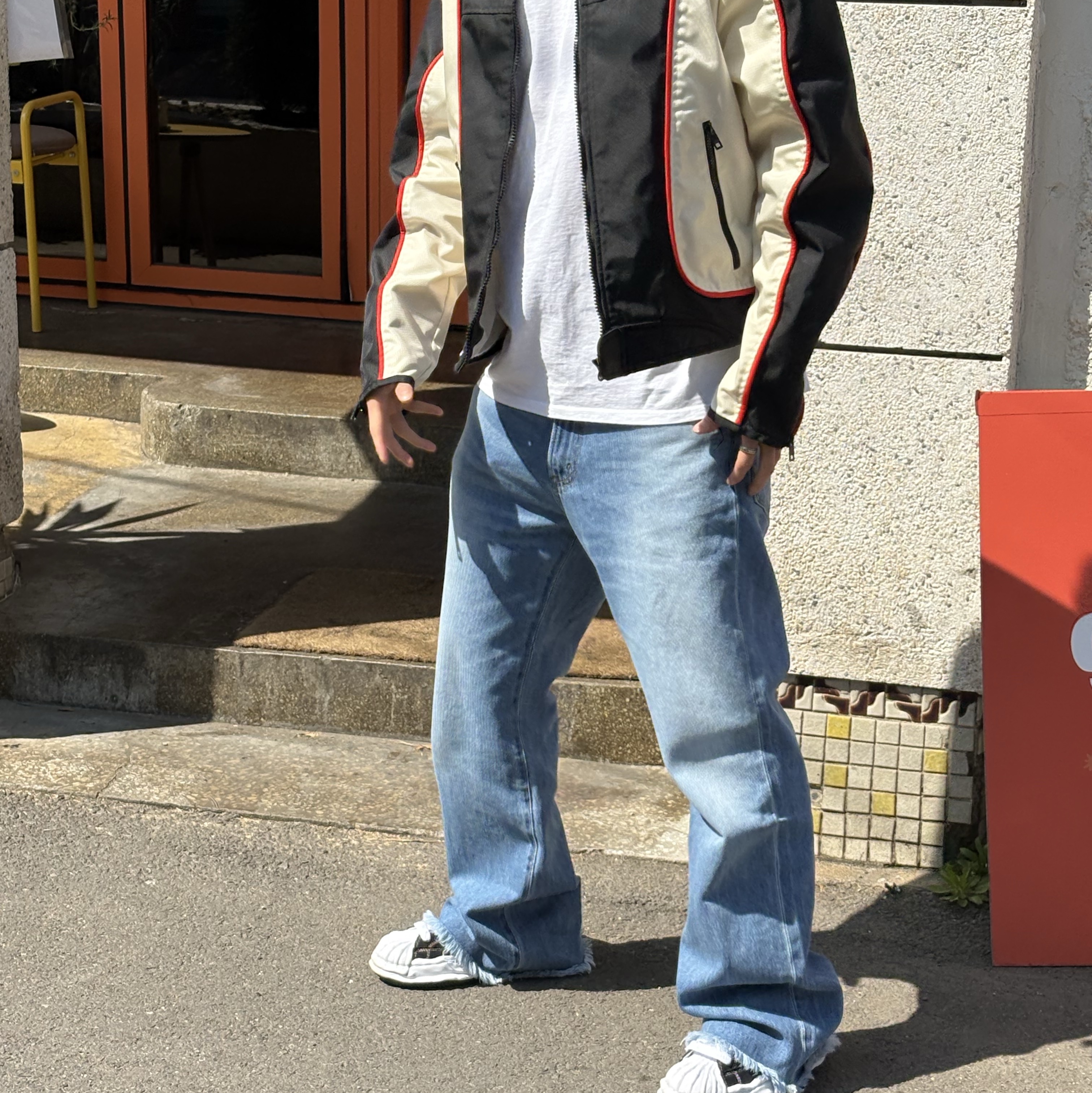 Maison Mihara Yasuhiro Blakey OG Sole Canvas Low-top Sneakers Black White, Diesel J-Blink Biker Jacket in Colour-Block Nylon Black White 착용 스타일