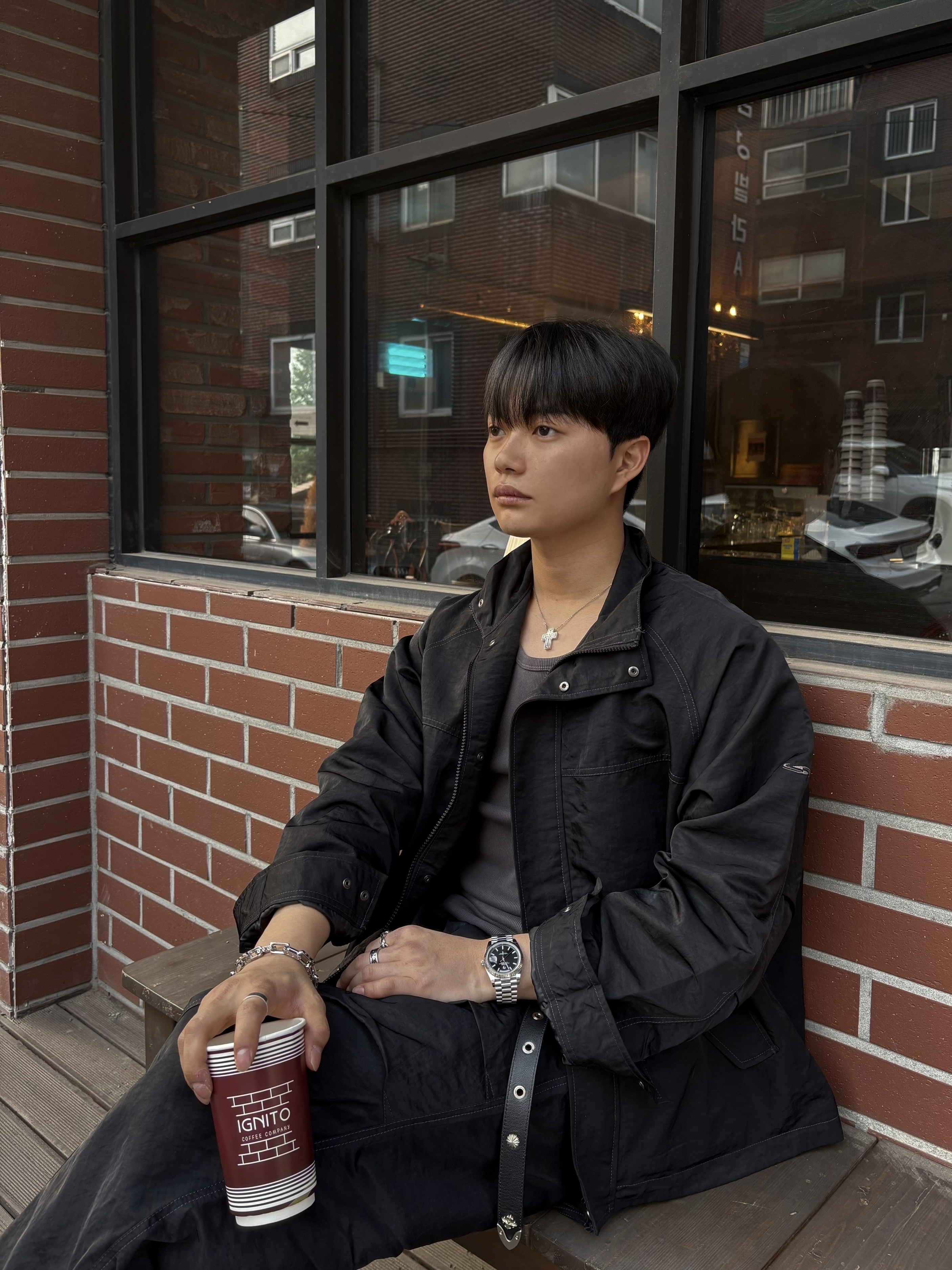 Louis Vuitton Monogram Chain Bracelet Silver, Damiani Belle Epoque Sapphire Iceberg Necklace Large 착용 스타일 - 3