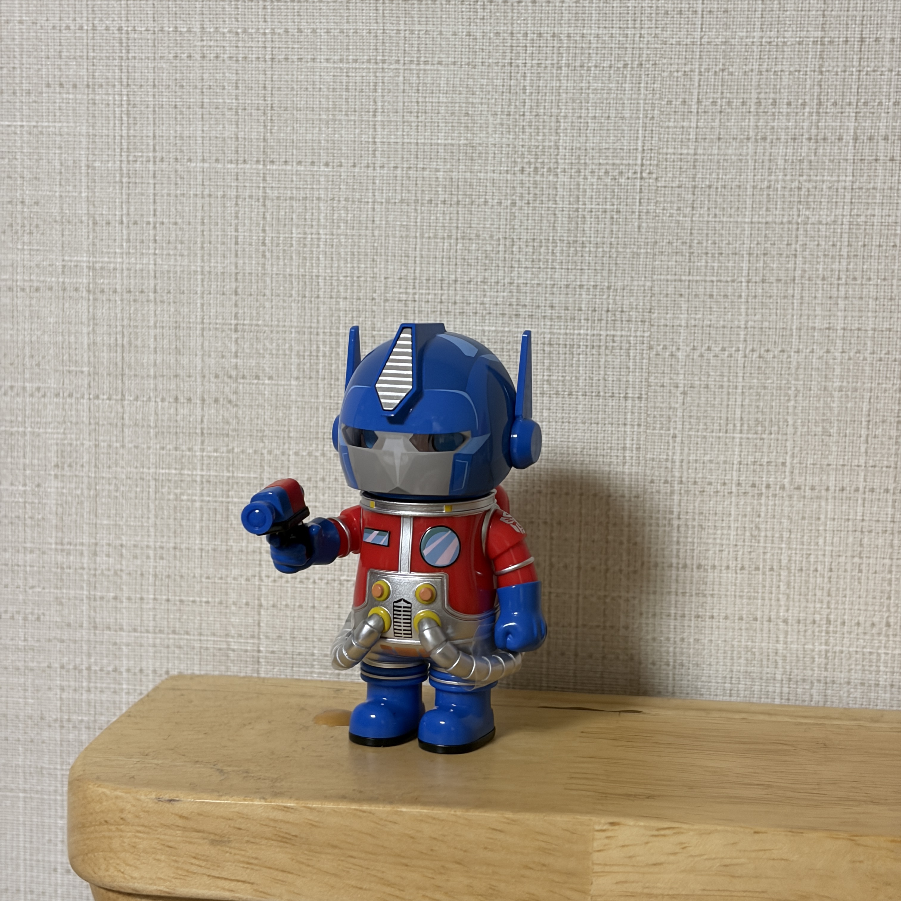Pop Mart Mega Space Molly 100% Series4 Optimus Prime (Opened Case) 착용 스타일 - 2