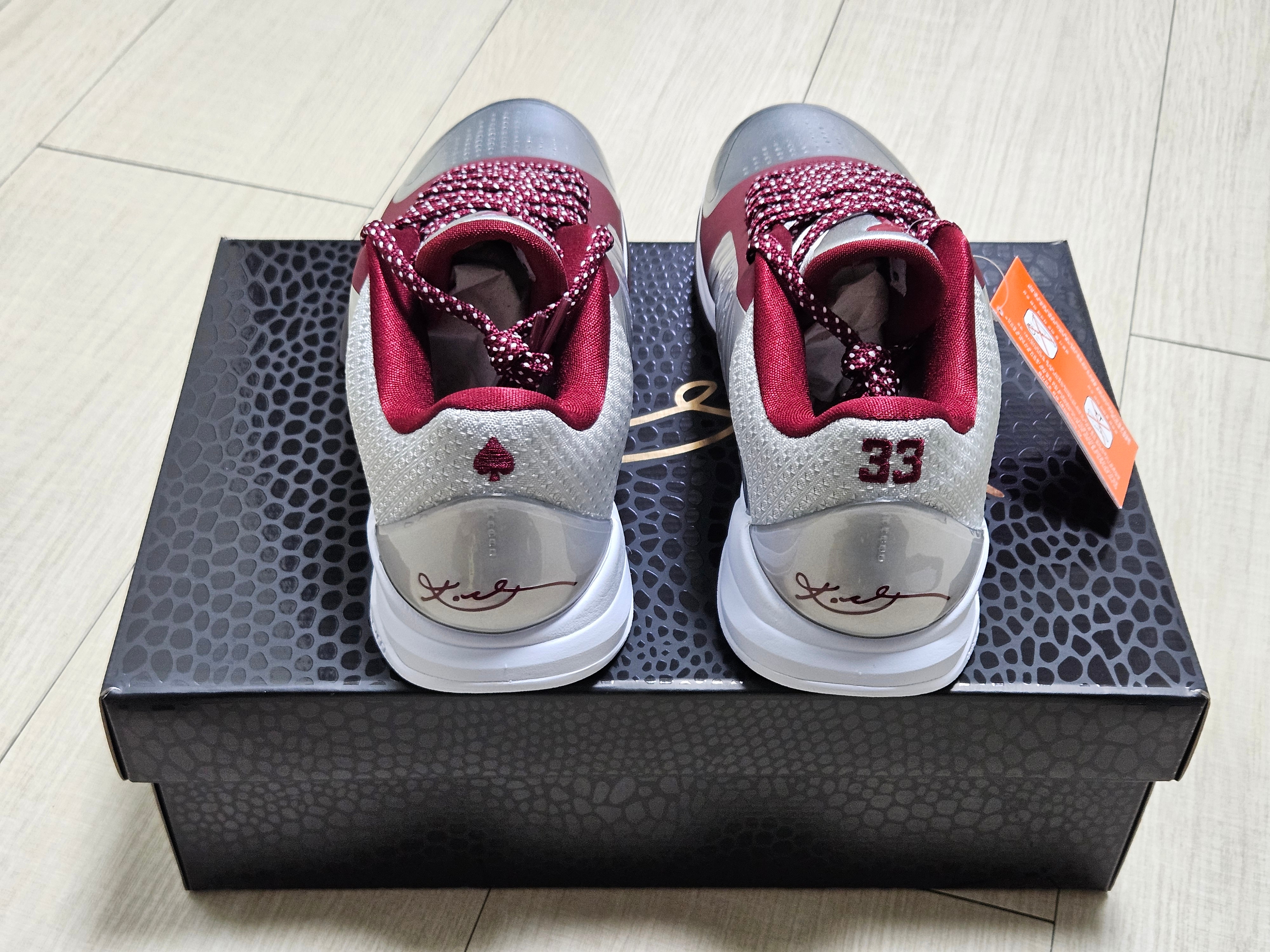 Nike Kobe 5 Protro Lower Merion Aces Away Metallic Silver Team Red, Nike Kobe 8 Protro Mambacita 착용 스타일 - 3