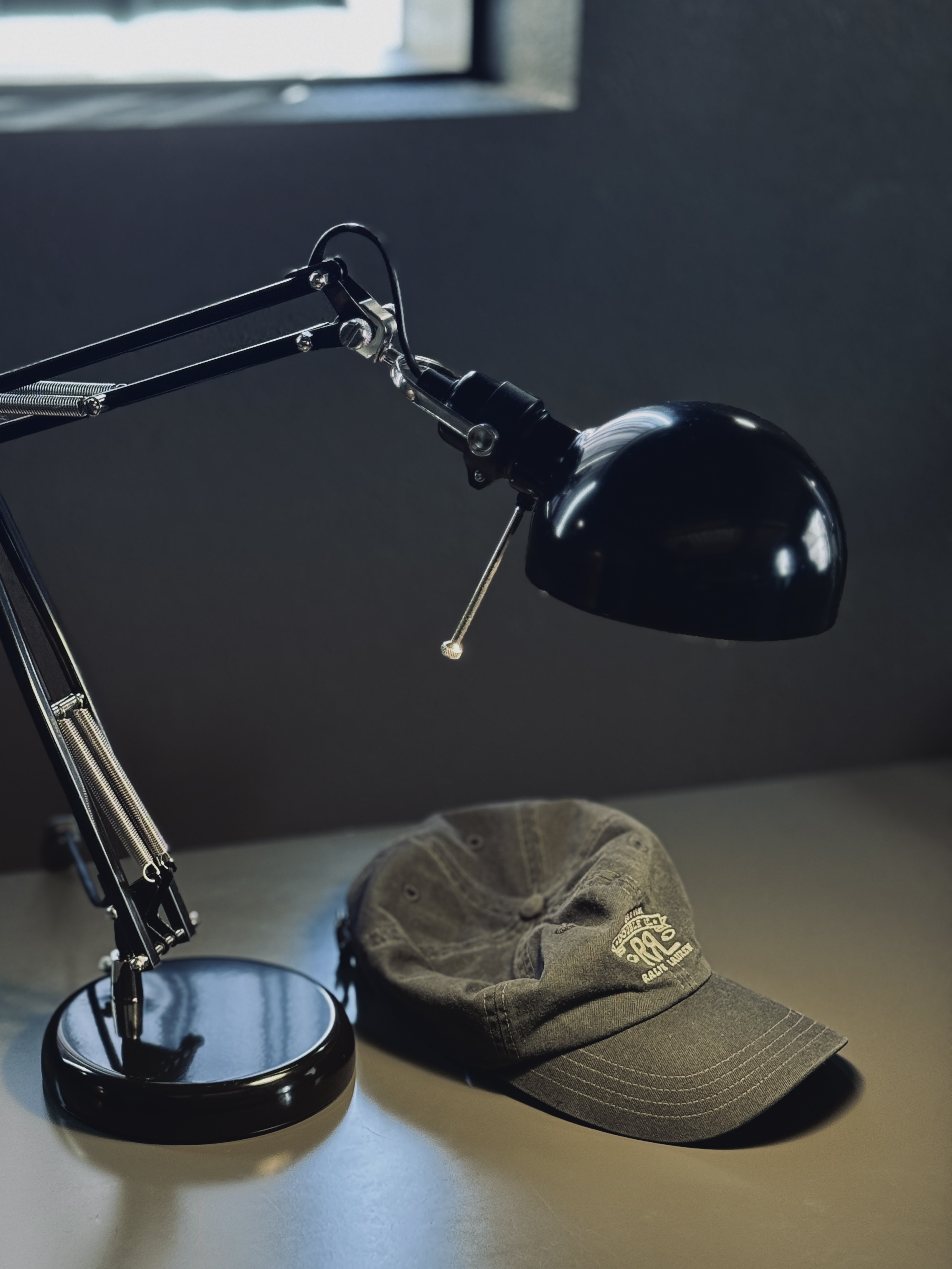 Double RL Ranch Logo Twill Ball Cap Black 착용 스타일