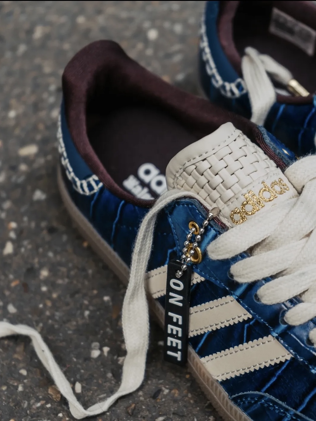 Adidas x Wales Bonner Samba Collegiate Navy Wonder White 착용 스타일 - 3