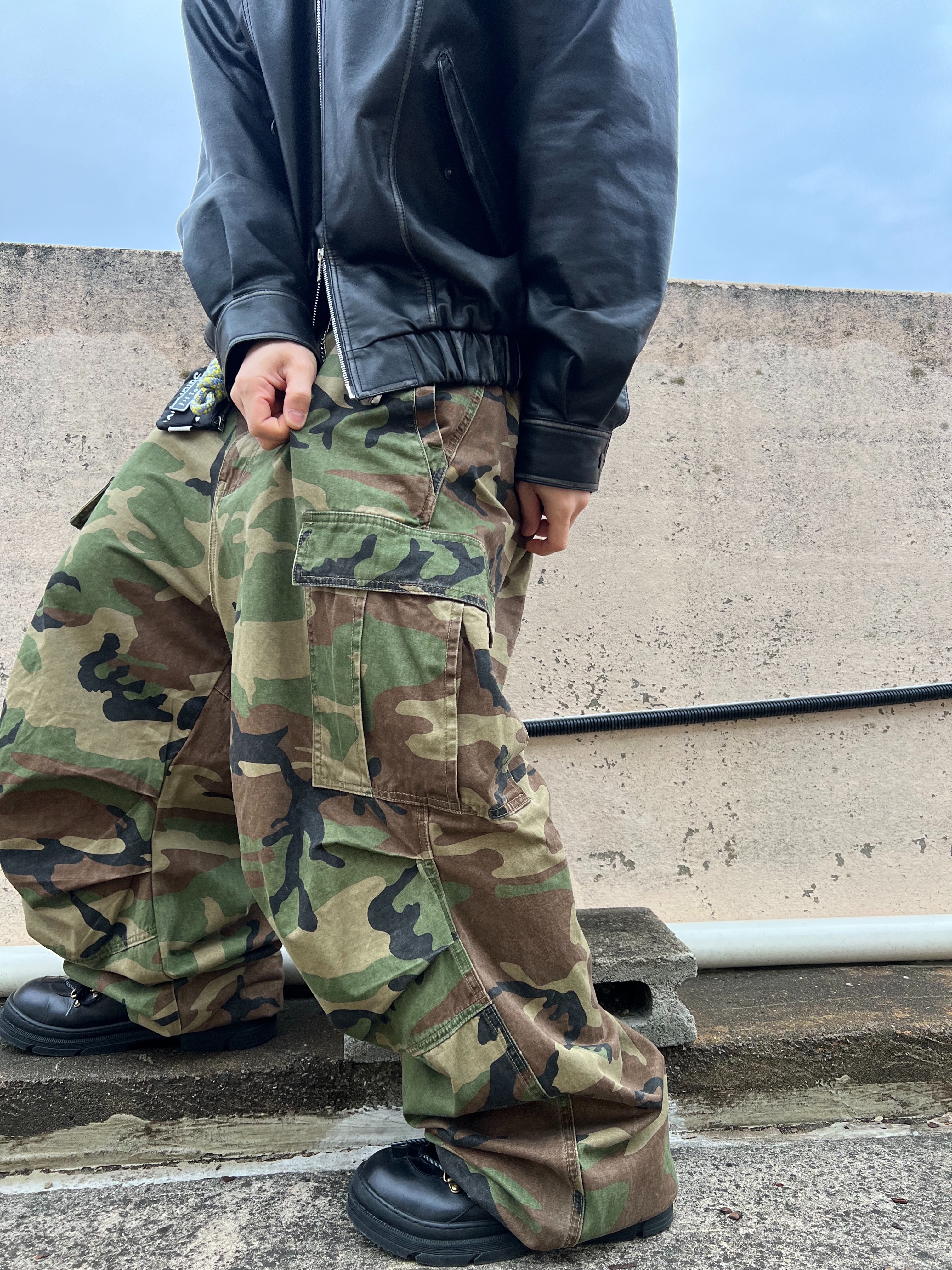 Safarispot Basic Safari Keyring Card Wallet Black, NOD Stone Washed Cargo Pants Camo 착용 스타일 - 5