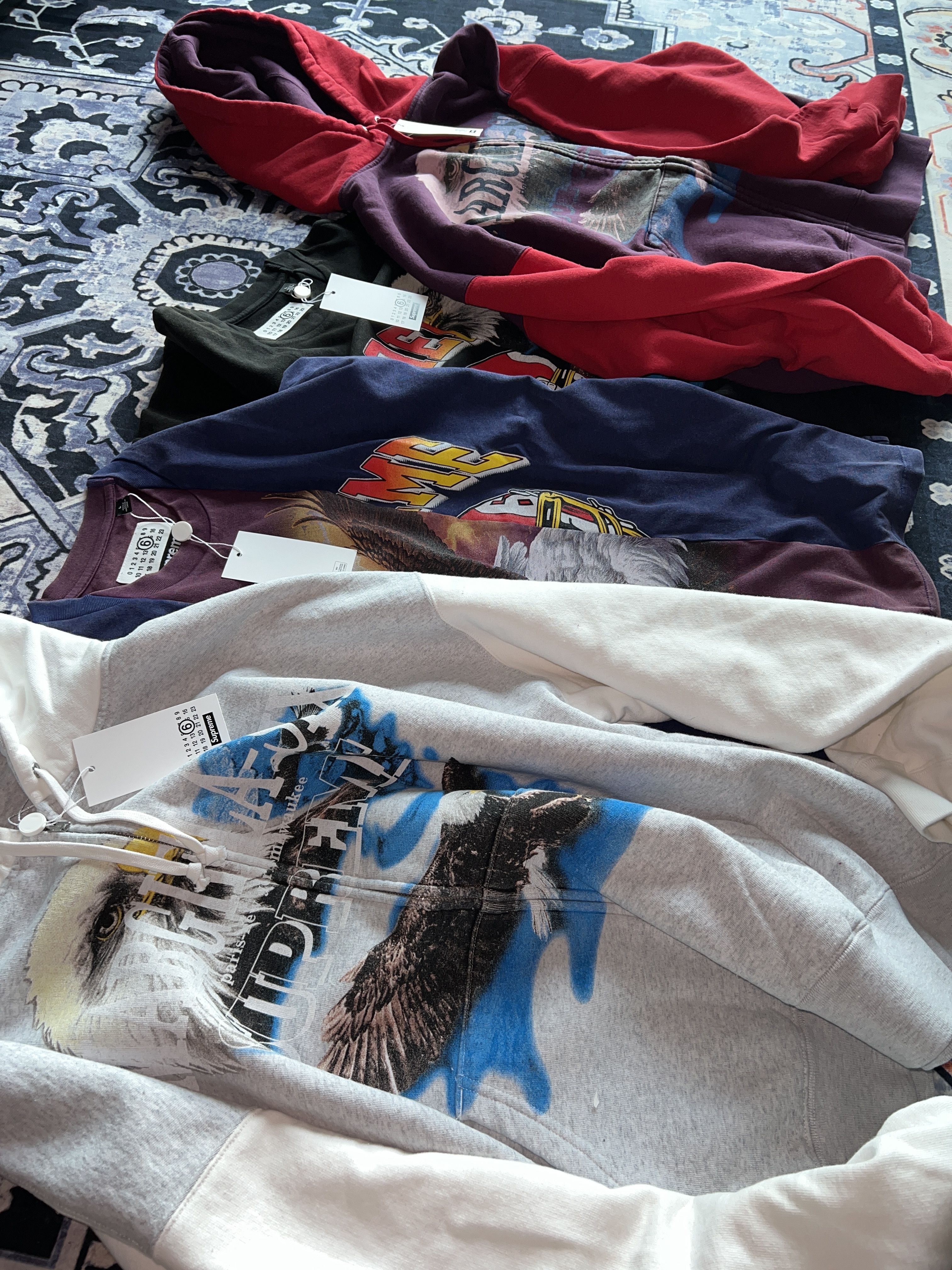 Supreme x MM6 Maison Margiela Eagle Zip Up Hooded Sweatshirt Ash Grey - 26SS, Supreme x MM6 Maison Margiela Eagle Zip Up Hooded Sweatshirt Purple - 26SS 착용 스타일