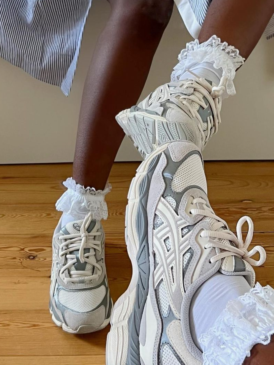 Asics UB6-S GT-2160 Mantle Green Grape, Asics Gel-NYC Cream 착용 스타일 - 3