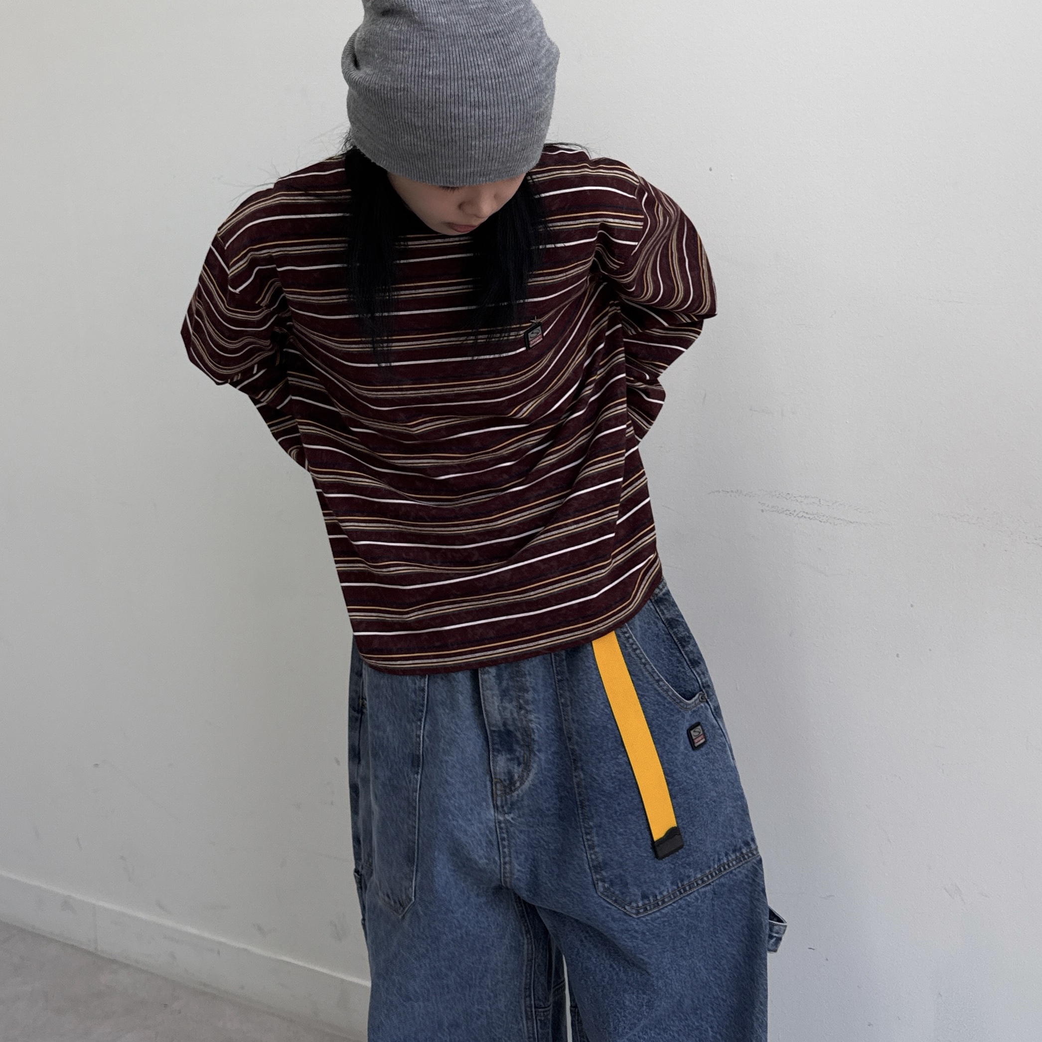 SPORT CHAMBER SC Transition T-shirt RED, SPORT CHAMBER Superwide Carpenter Denim Pants Blue 착용 스타일 - 3