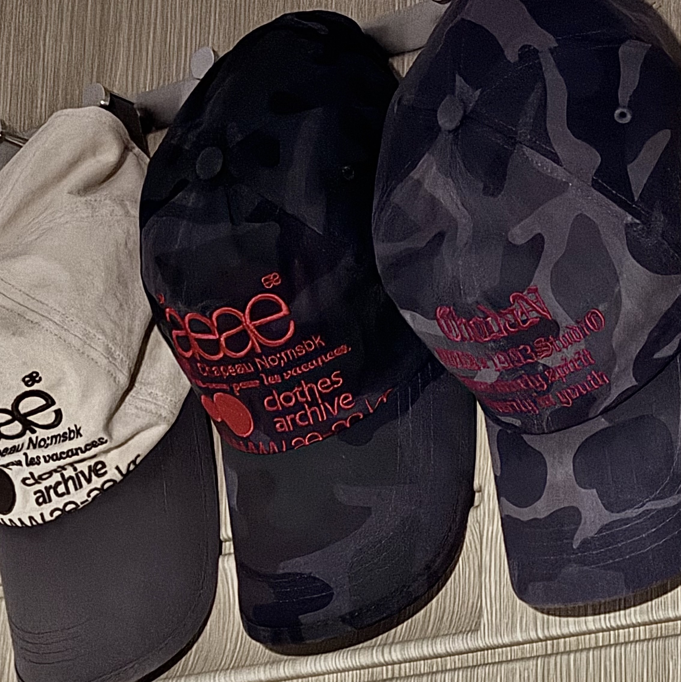 AEAE Web Logo Camo 5 Pannel Cap Black, AEAE Web Logo 5 Pannel Ball Cap Navy & Ivory 착용 스타일