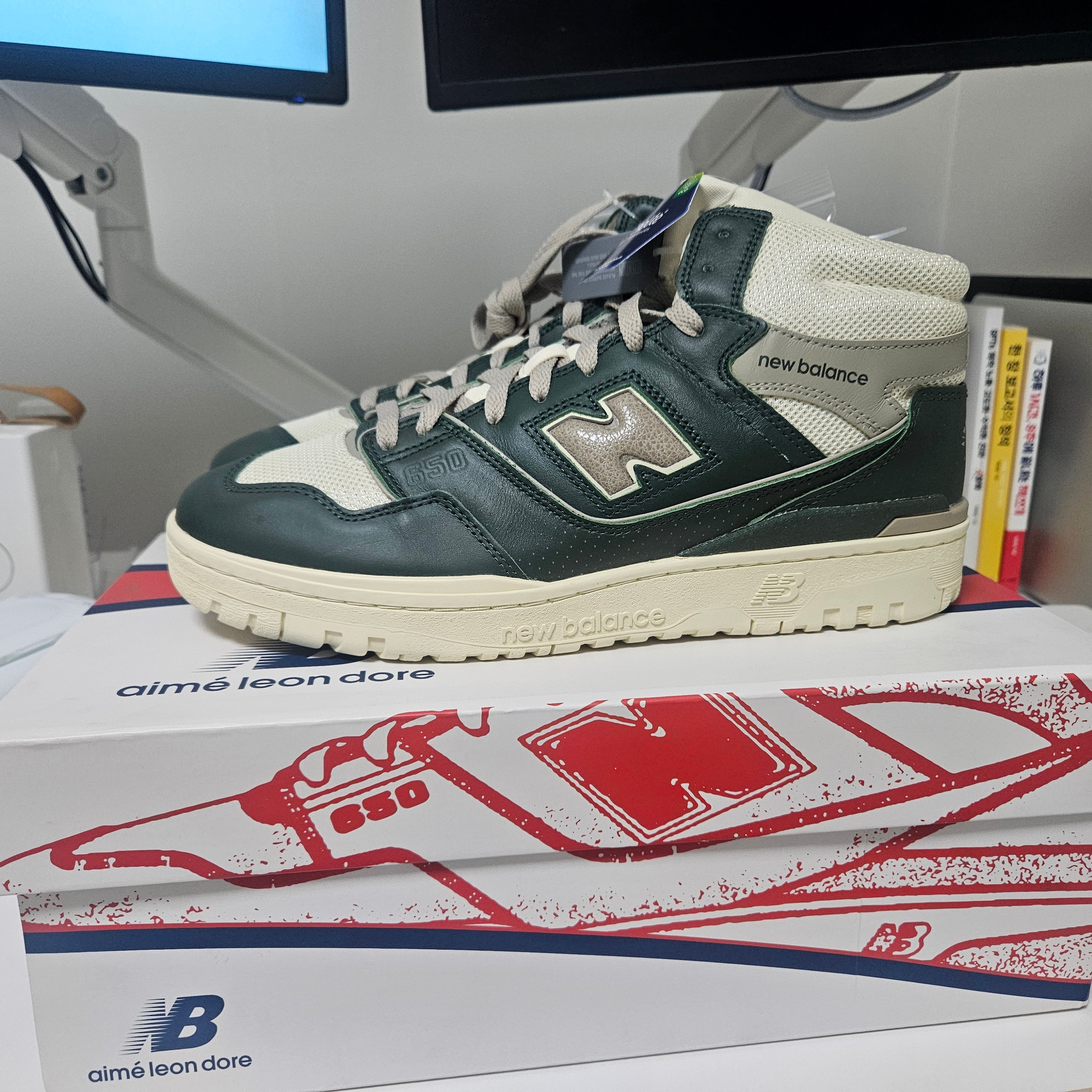 New Balance x Aime Leon Dore 650R Forest Green 착용 스타일