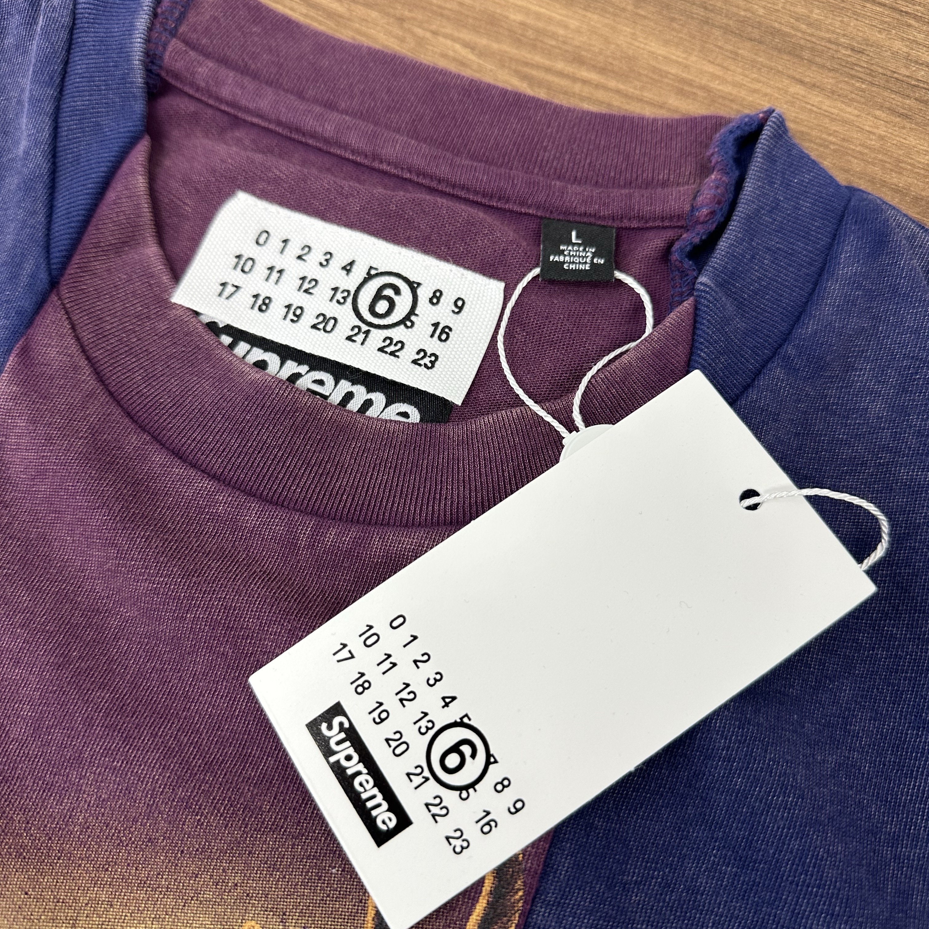 Supreme x MM6 Maison Margiela Split S/S Top Navy - 26SS 착용 스타일 - 2
