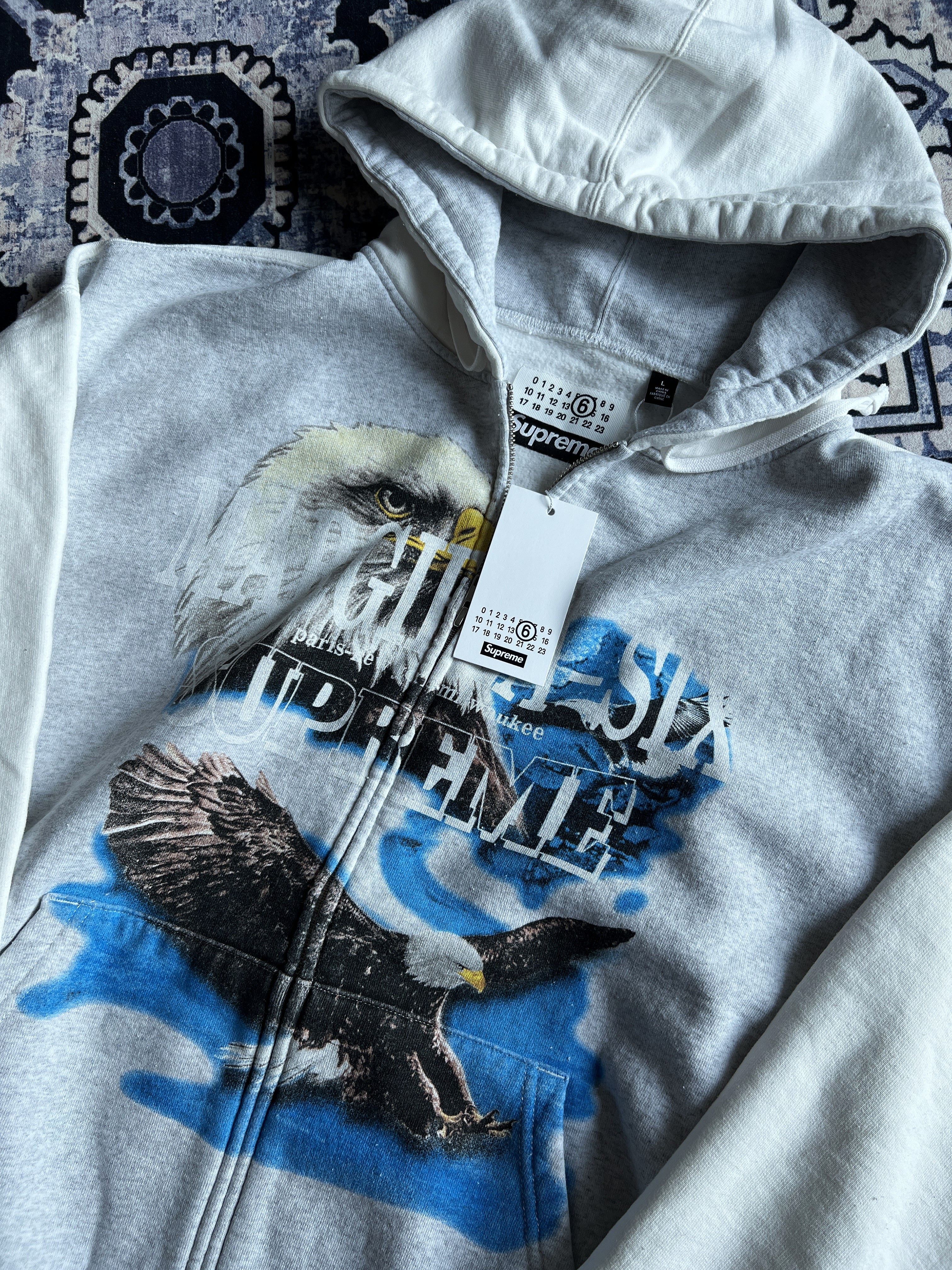 Supreme x MM6 Maison Margiela Eagle Zip Up Hooded Sweatshirt Ash Grey - 26SS 착용 스타일 - 1