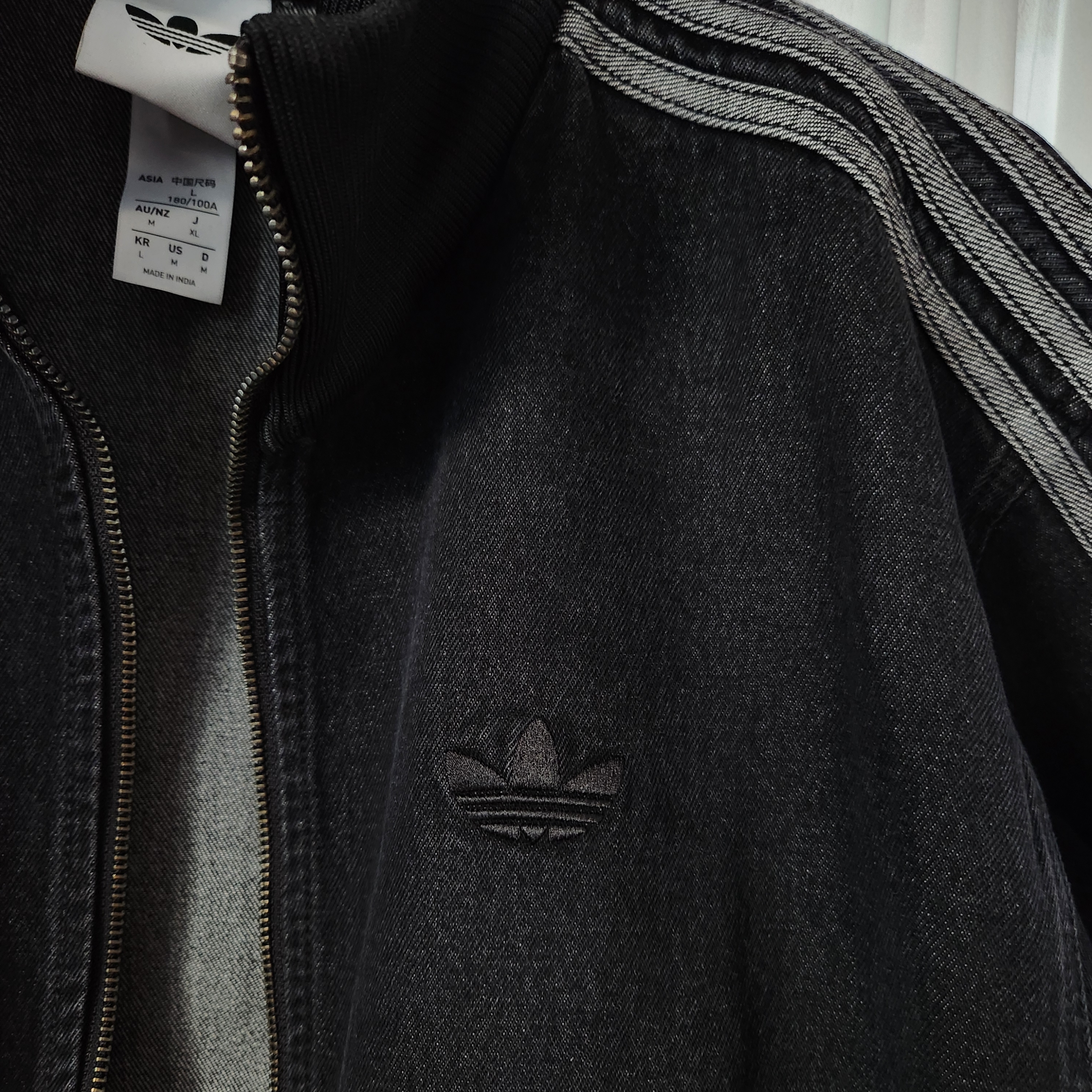 Adidas Adicolor Denim Firebird Track Top True Black Denim - KR Sizing 착용 스타일