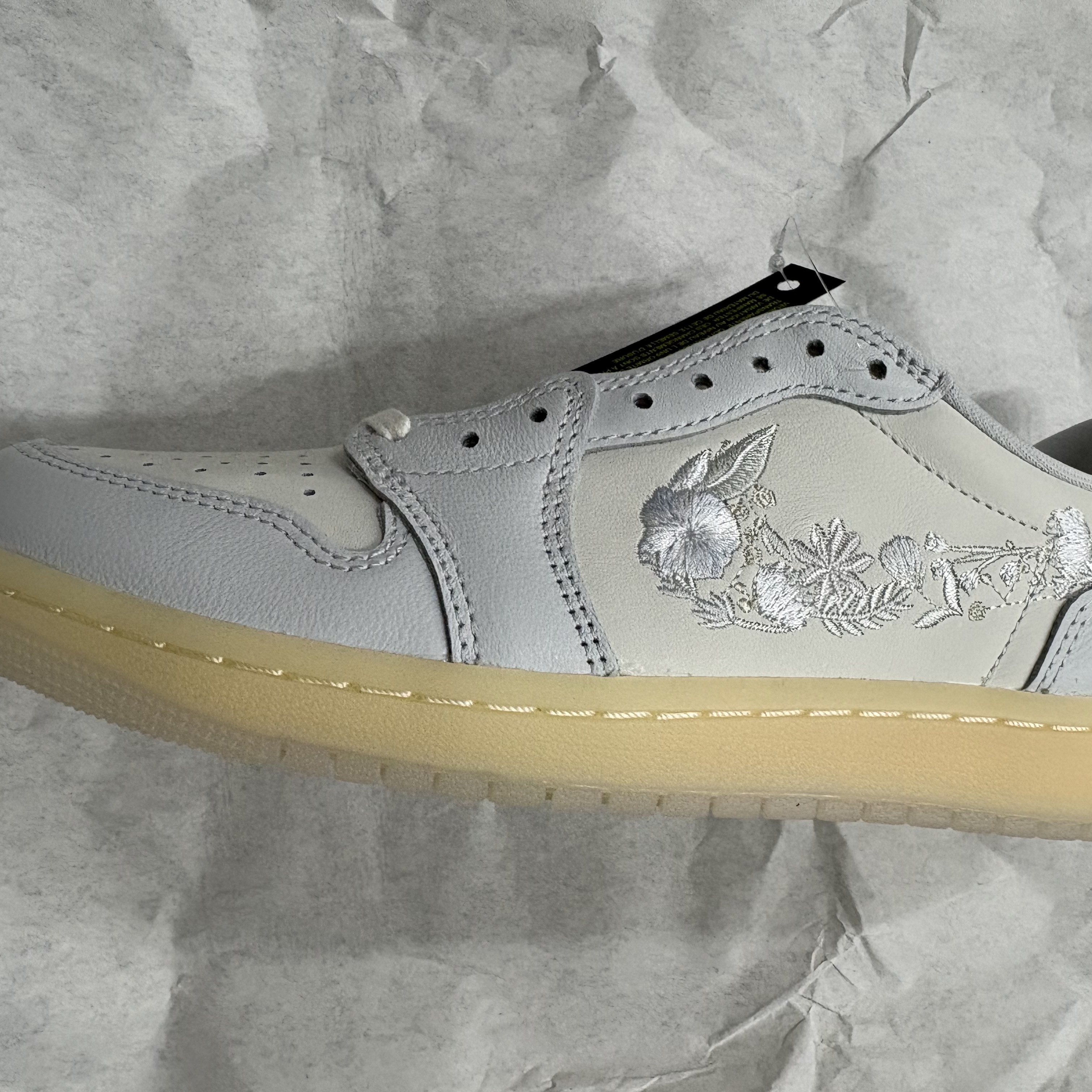 Jordan 1 Low OG Sail Coconut Milk 착용 스타일