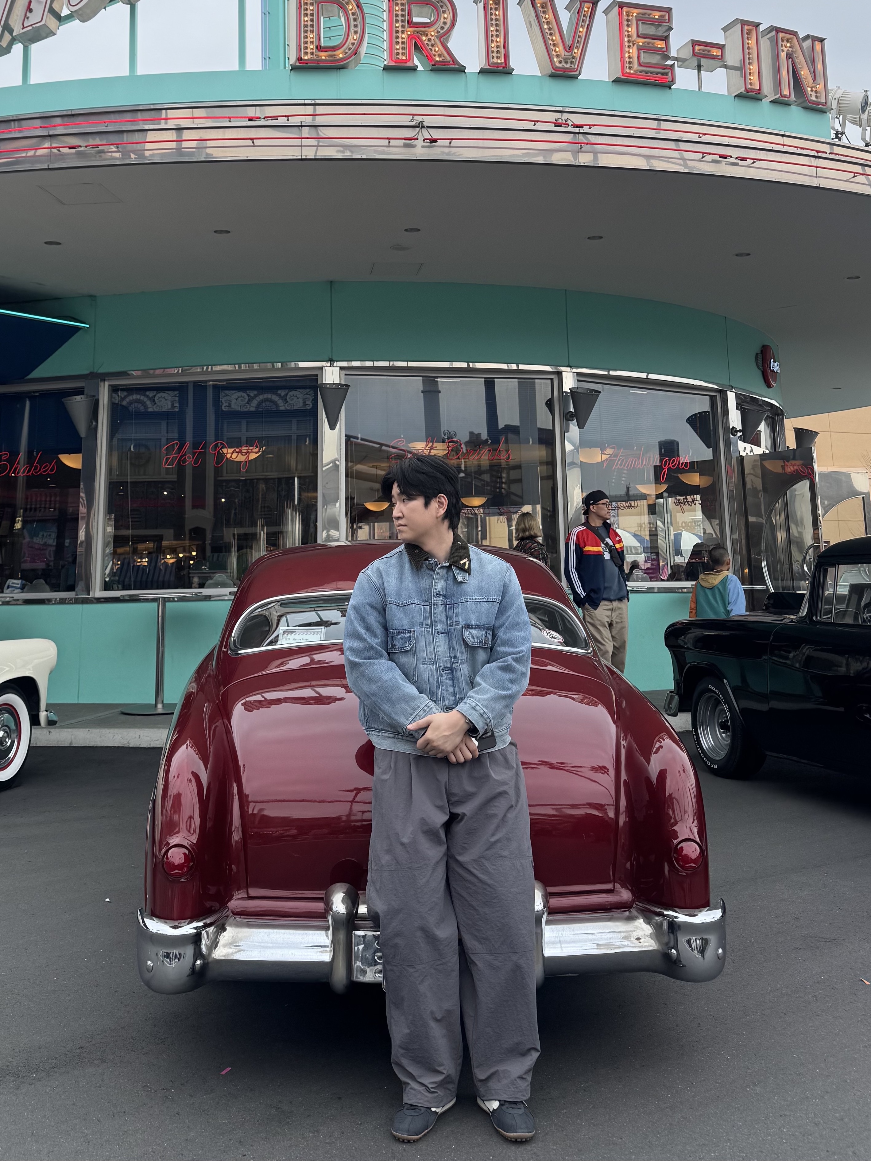 Levi's x Barbour Type II Trucker Jacket Vintage Washed Denim, Nike x Jacquemus Moon Shoe SP Off Noir Cashmere 착용 스타일 - 2