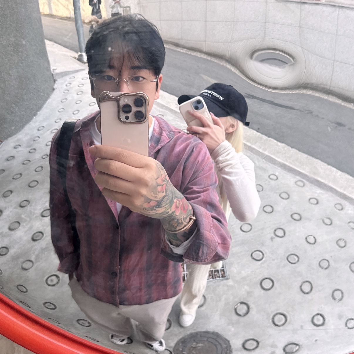 Chrome Hearts Pills III Shiny Silver Black Plastic, Our Legacy Borrowed Shirt Lowa Flannel Check Pink Grey 착용 스타일