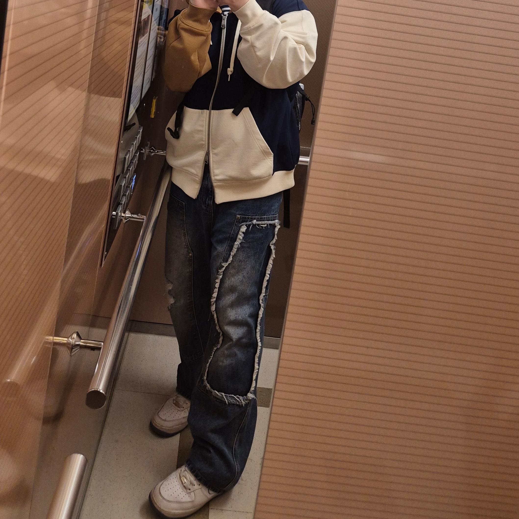 Nike Air Force 1 '07 White University Blue, Ader Error Sig; TRS Tag Hoodie Zip-Up 02 Dark Navy 착용 스타일