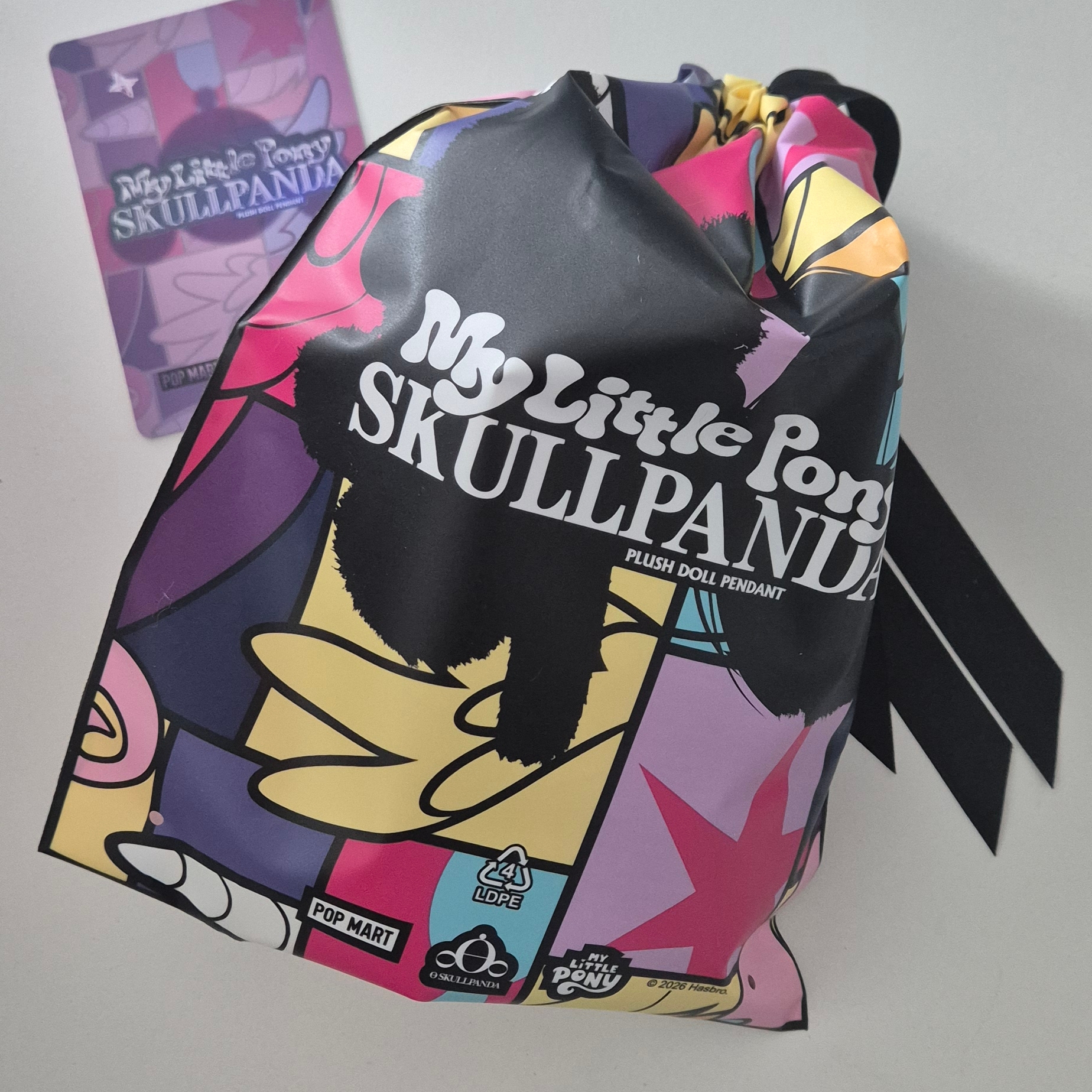 Pop Mart Skullpanda x My Little Pony Series Plush Doll Pendant Sealed Case (1 Blind Box) 착용 스타일 - 2