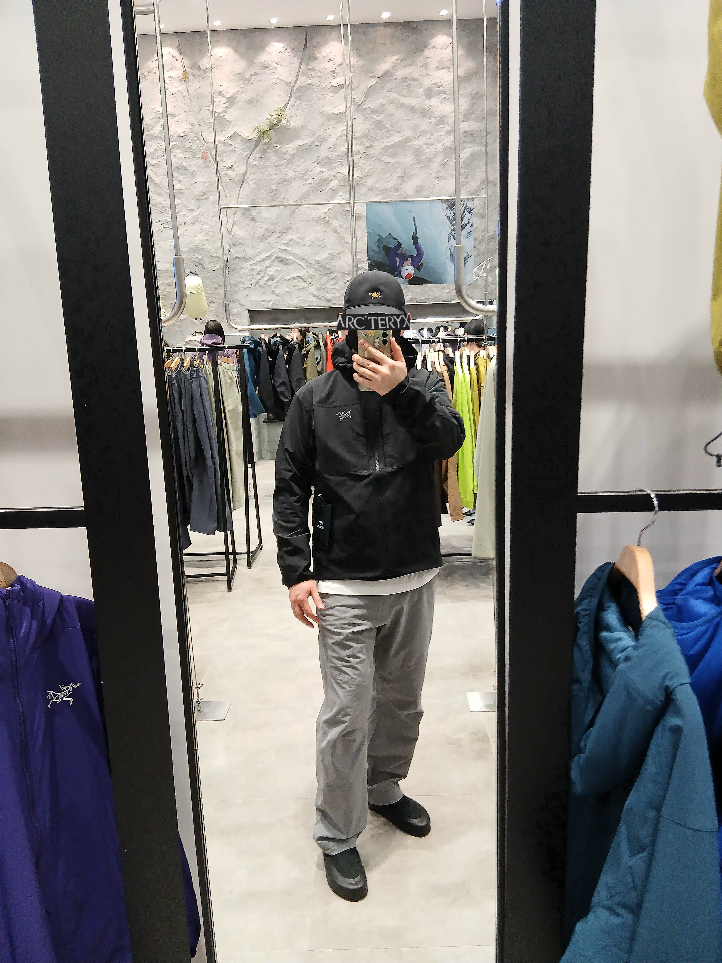 Arc'teryx Small Bird Cap Black, Arc'teryx Kragg SL Cotton LS Shirt White Light 착용 스타일 - 1