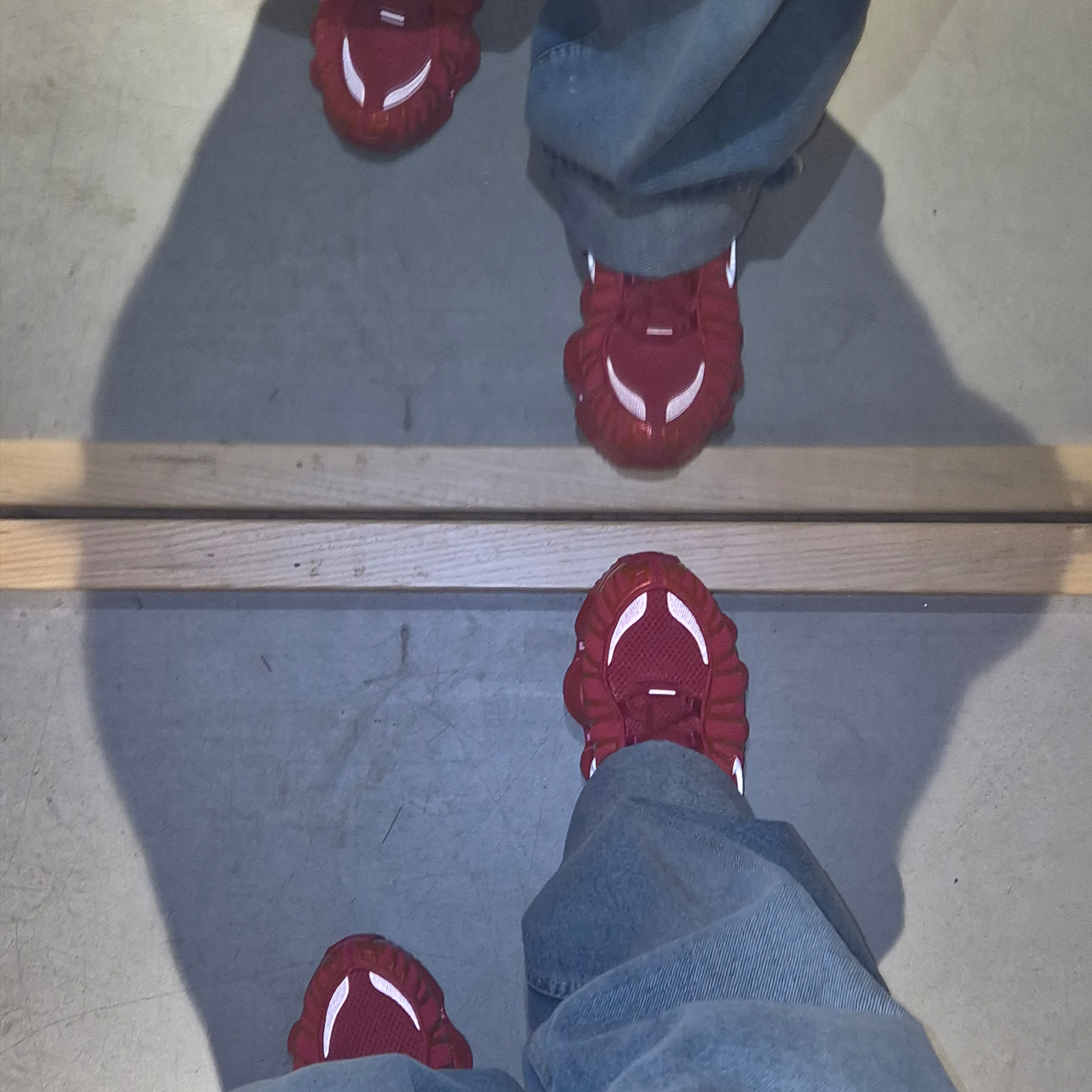 (W) Nike Shox TL Gym Red White 착용 스타일 - 4