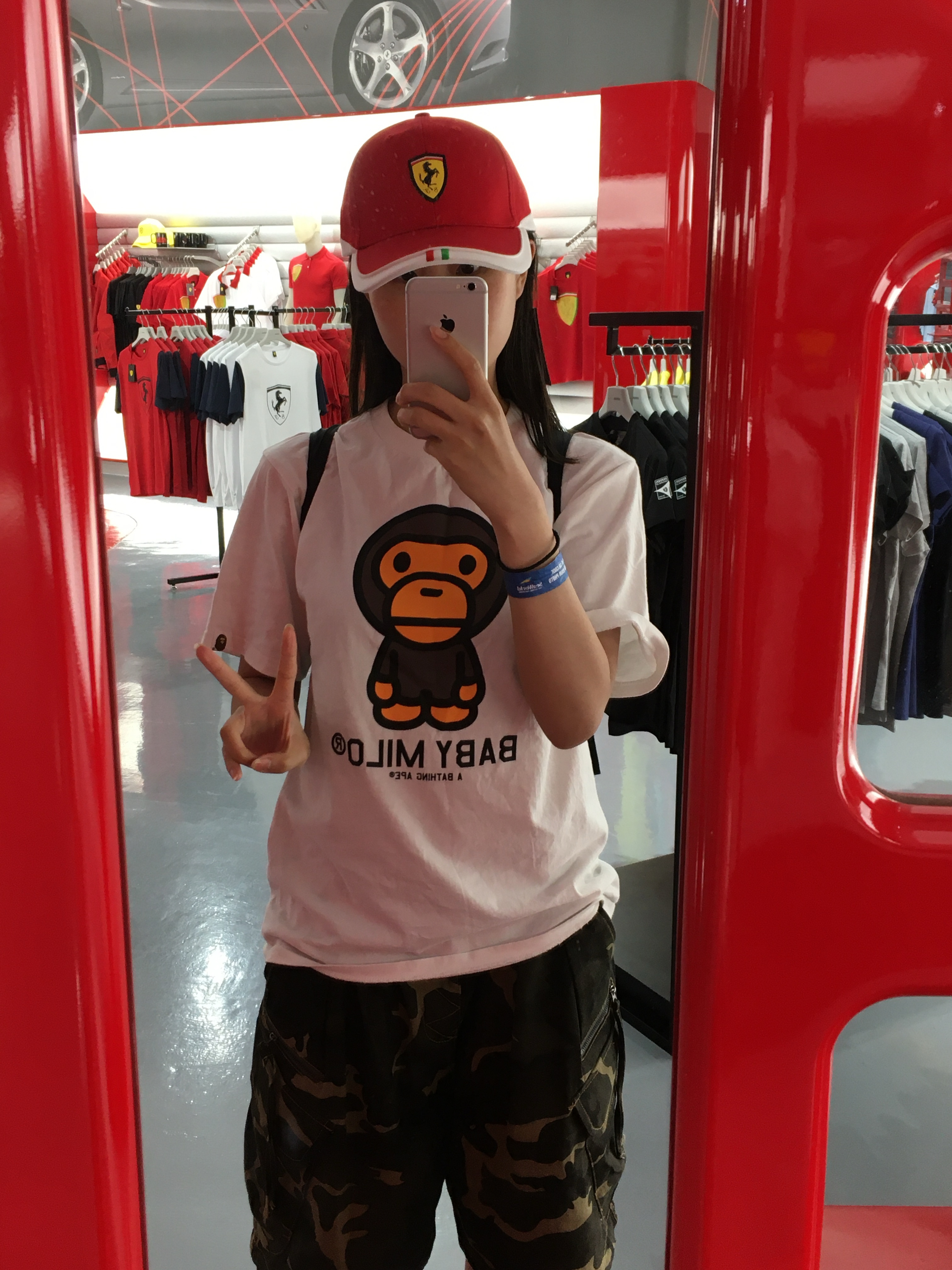 BAPE Baby Milo T-Shirt White 착용 스타일 - 4