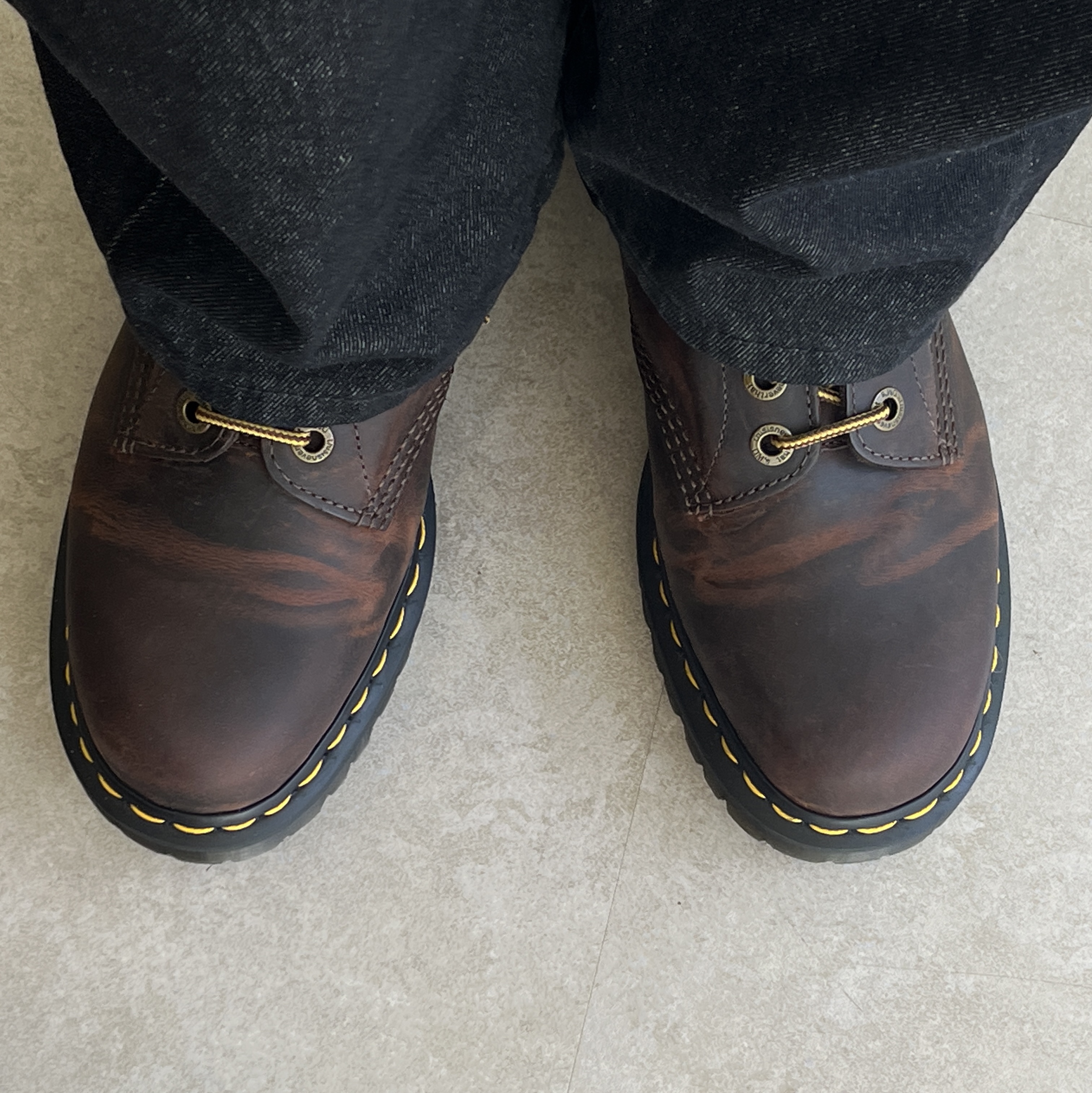 Dr. Martens x Thisisneverthat 1460 Waxed Full Grain Brown 착용 스타일 - 1