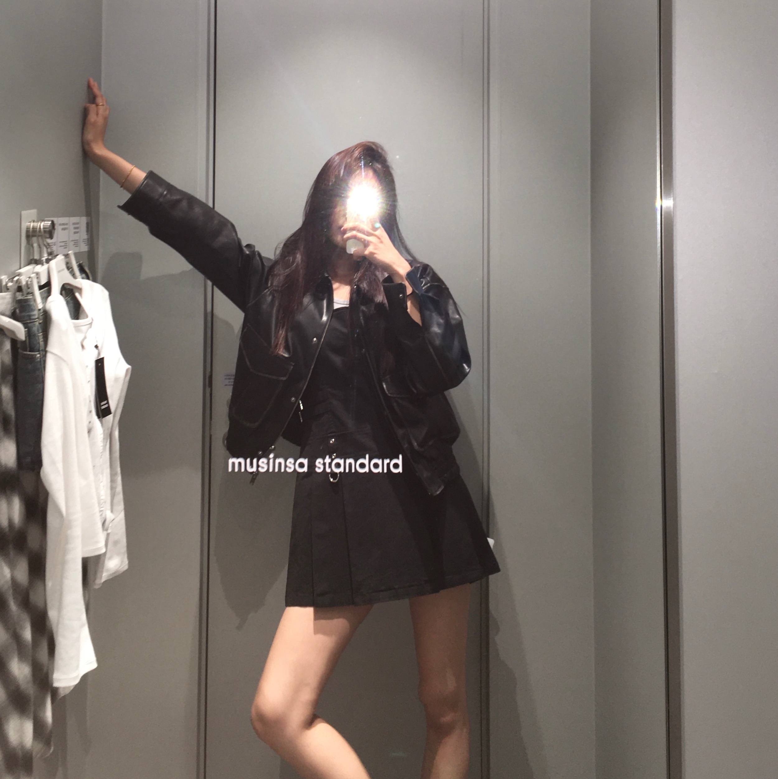 Honda Engineered Leather Motorcycle Jacket All Black, Onitsuka Tiger Mexico 66 SD Birch Silver 착용 스타일 - 2