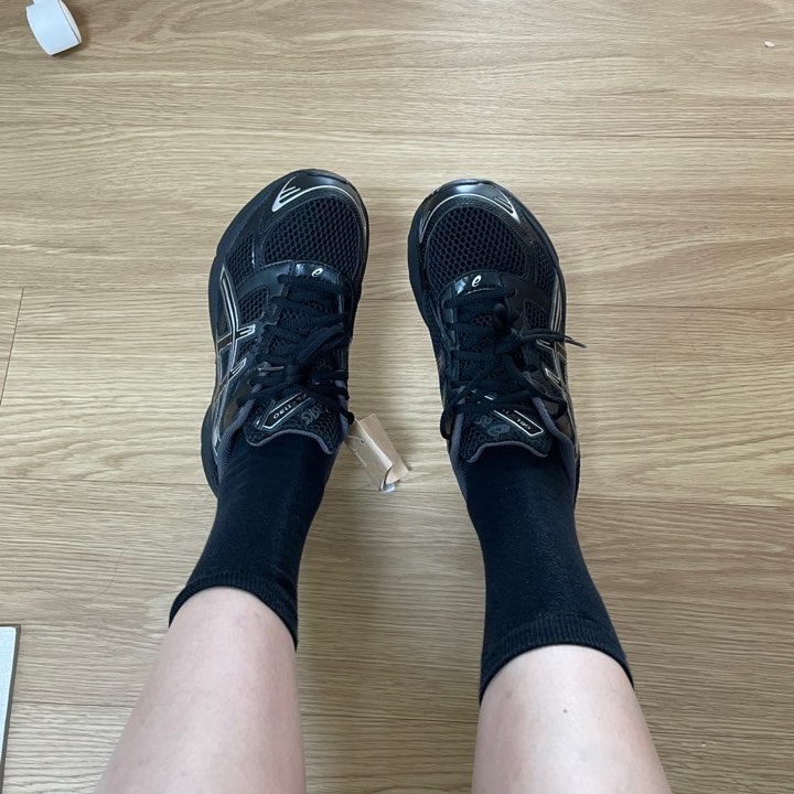 Asics Gel-1130 Black Pure Silver 착용 스타일