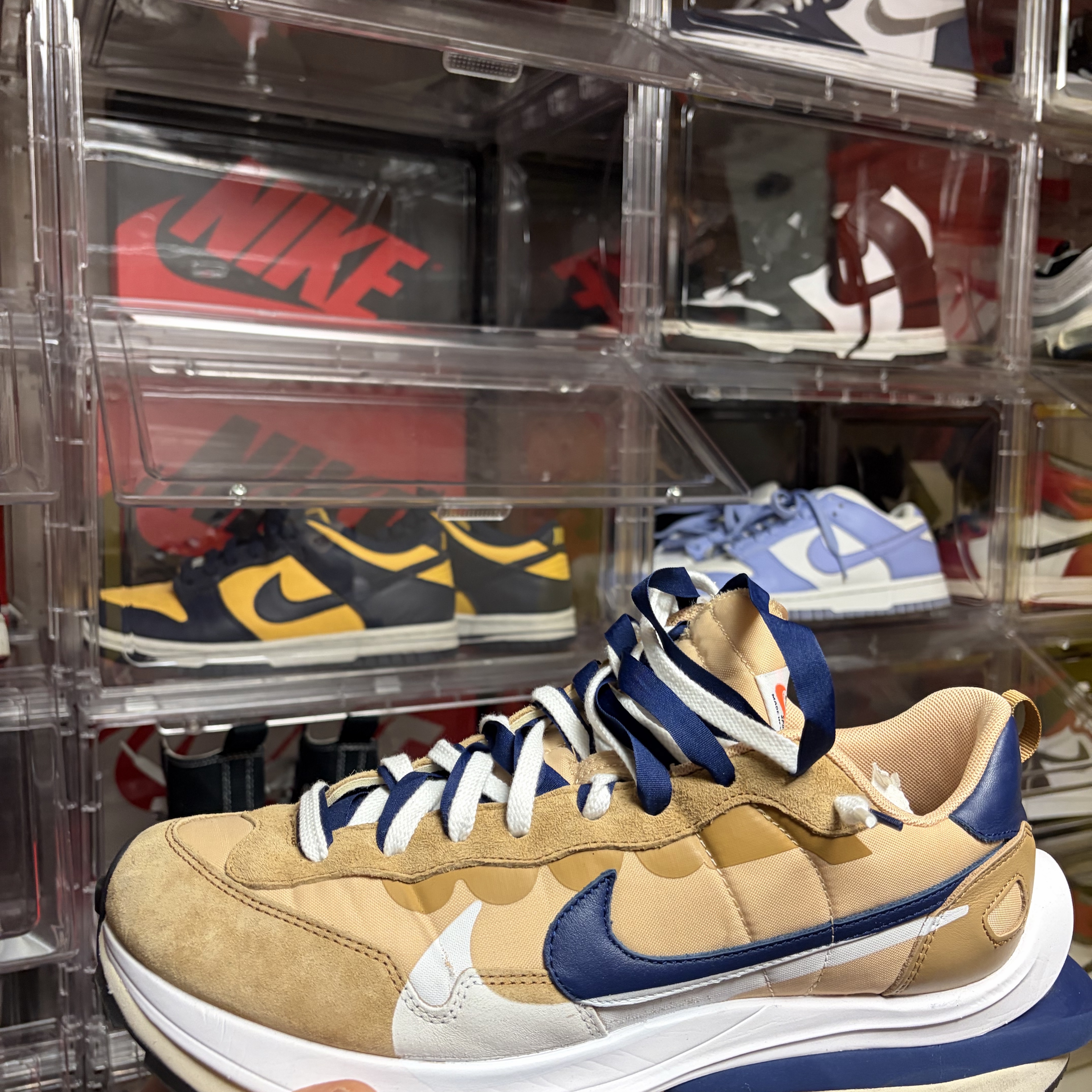 Nike x Sacai VaporWaffle Sesame and Blue Void 착용 스타일