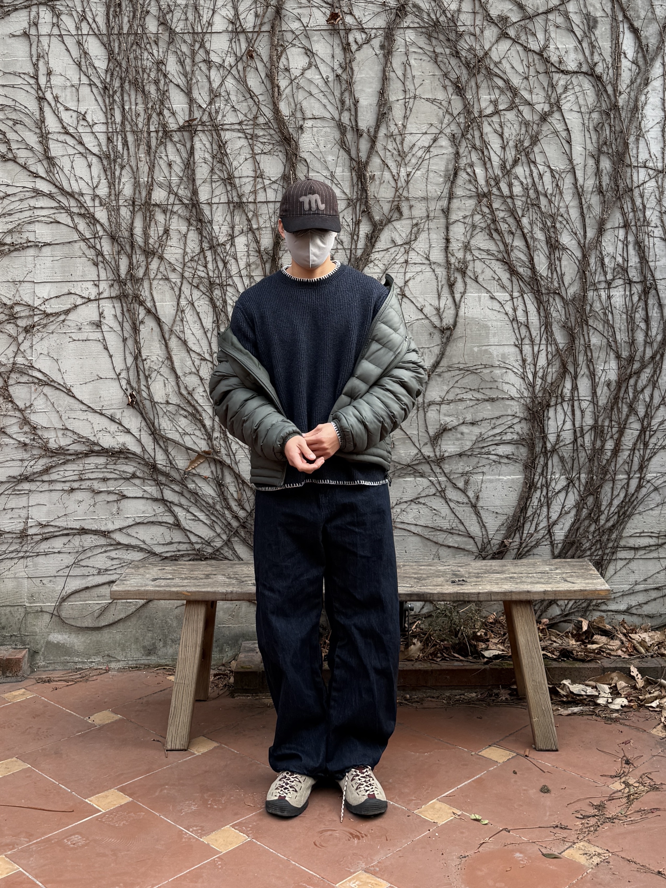 The Coldest Moment Mush Cap Navy, Keen Jasper Suede Sneakers Silver Mink 착용 스타일 - 1