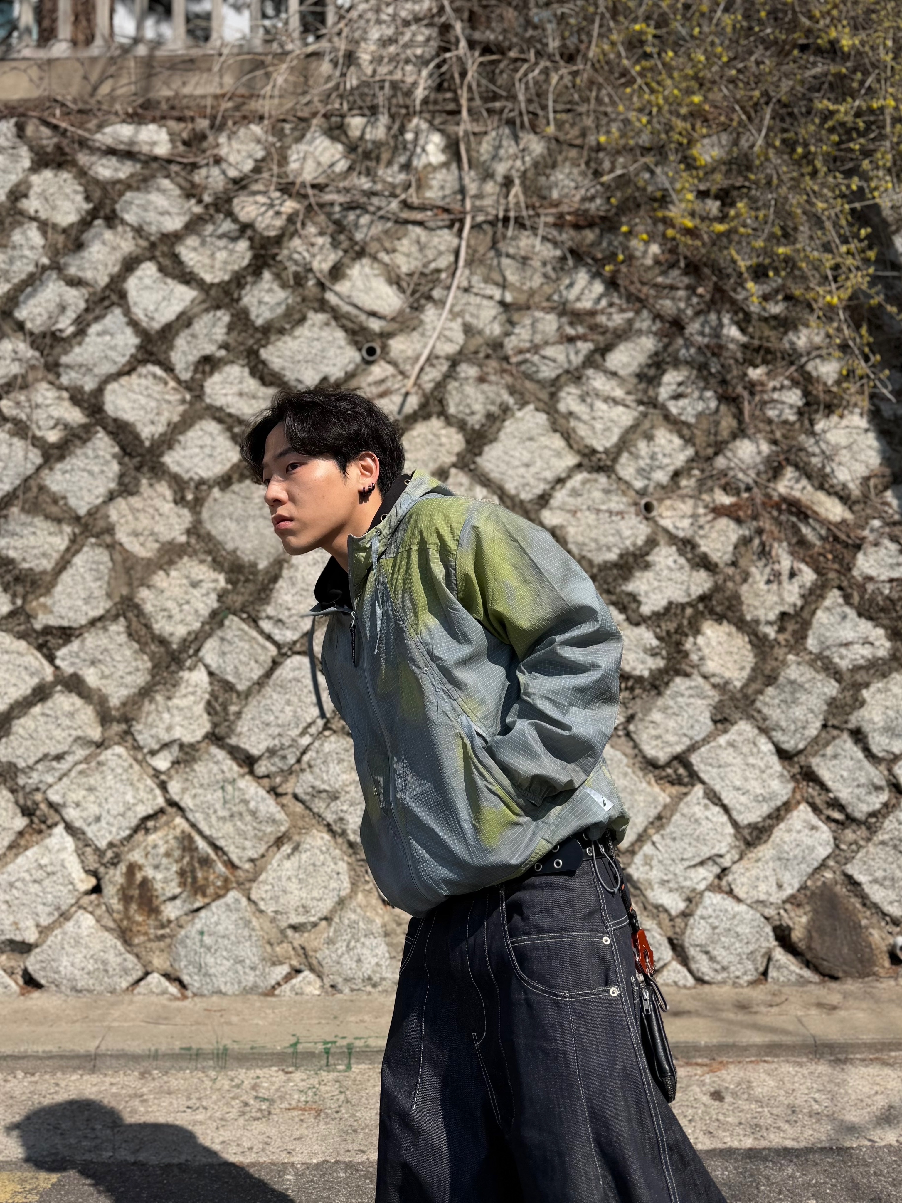 Balenciaga Cargo Sneakers Grey White Blue 착용 스타일 - 6