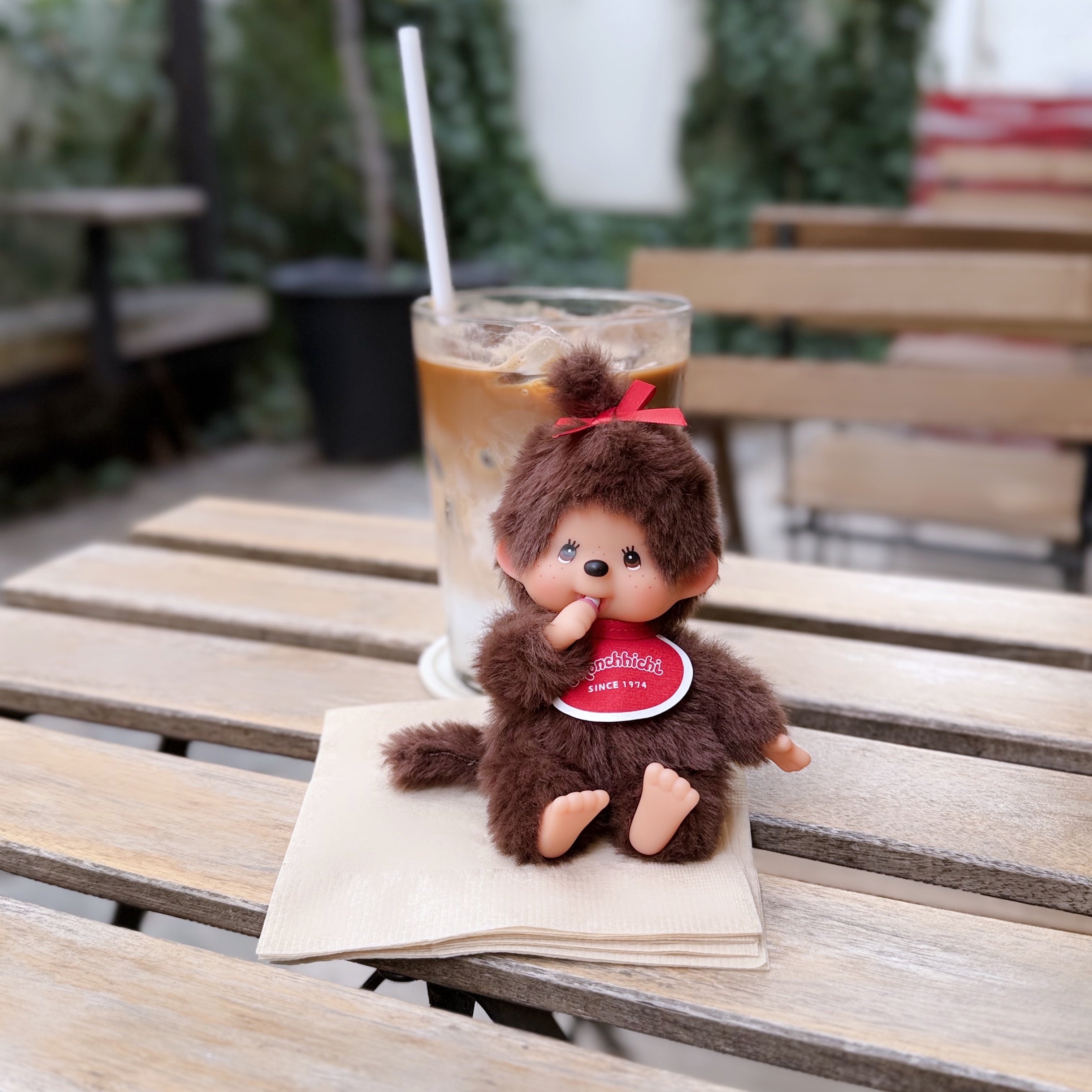 Monchhichi SS Girl Key Chain Brown 착용 스타일 - 2
