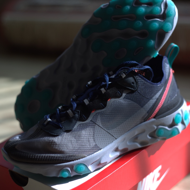 Nike React Element 87 Black Neptune Green 착용 스타일