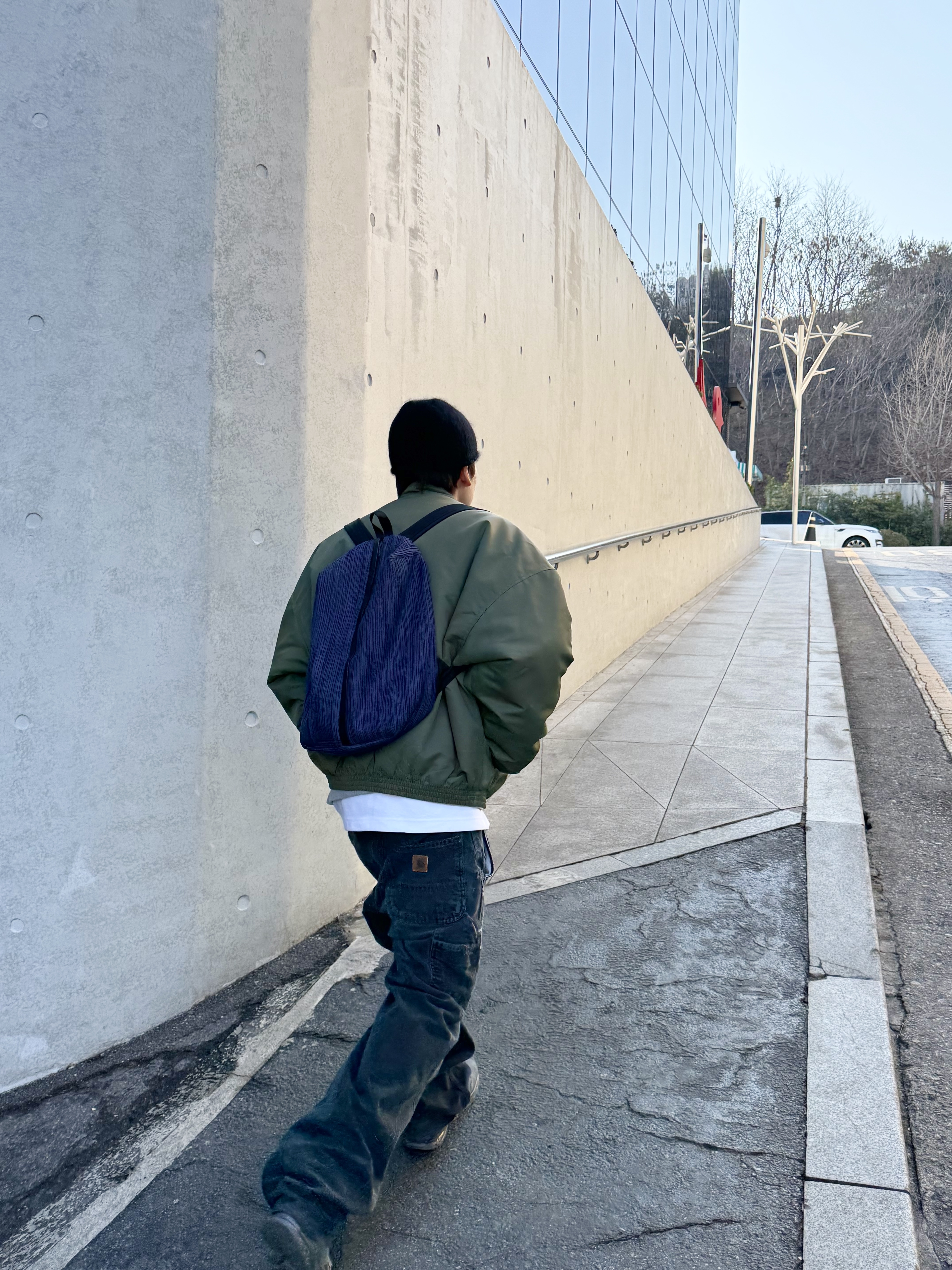 Nonnod Luster Bomber japanese Satin Khaki, Salomon x Rier XA Jungle Castlerock 착용 스타일 - 7