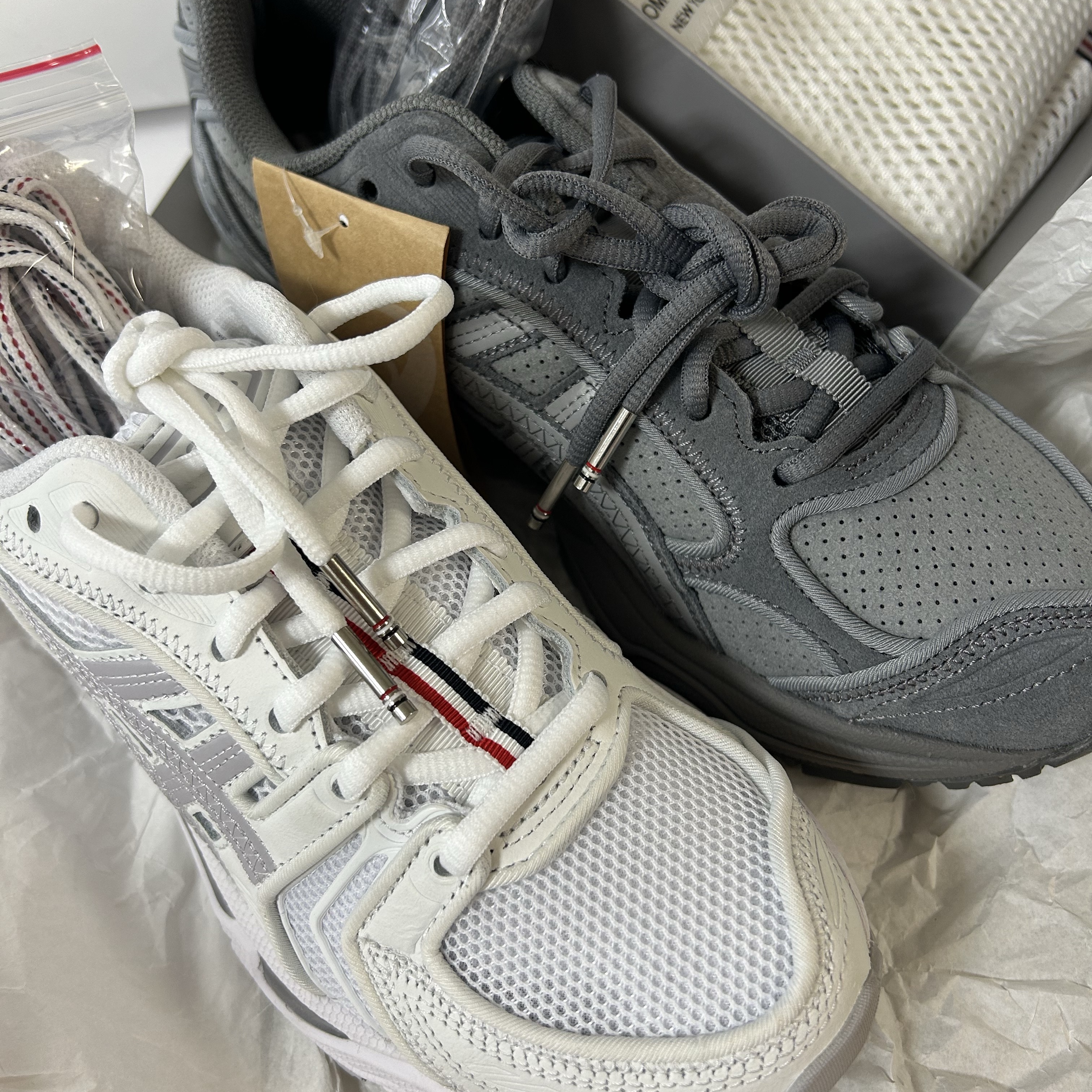 Asics x Thom Browne Gel-Kayano 14 Grey, Asics x Thom Browne Gel-Kayano 14 White 착용 스타일 - 2