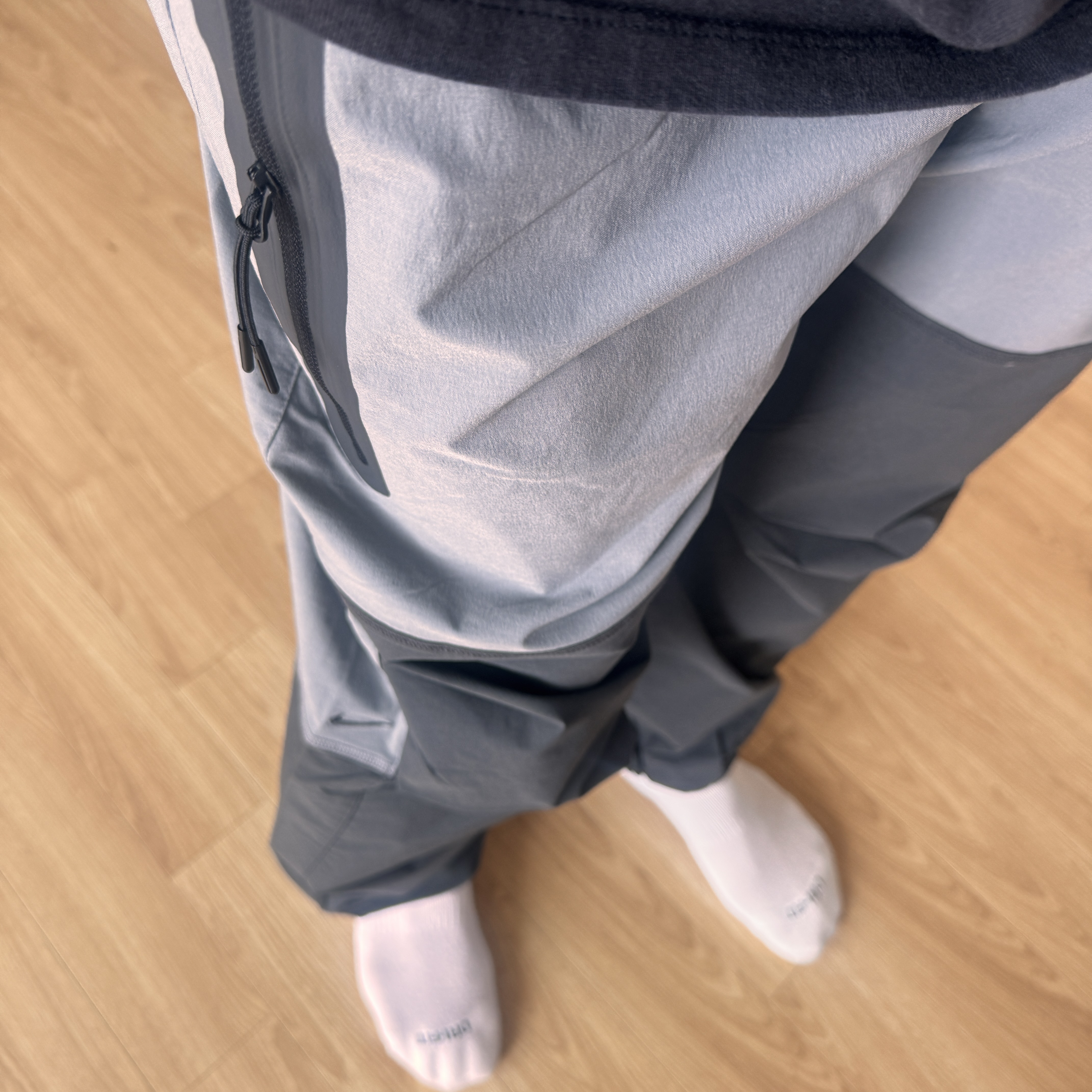 Nike Tech Woven Open Hem Pants Cool Grey Anthracite - Asia 착용 스타일 - 2