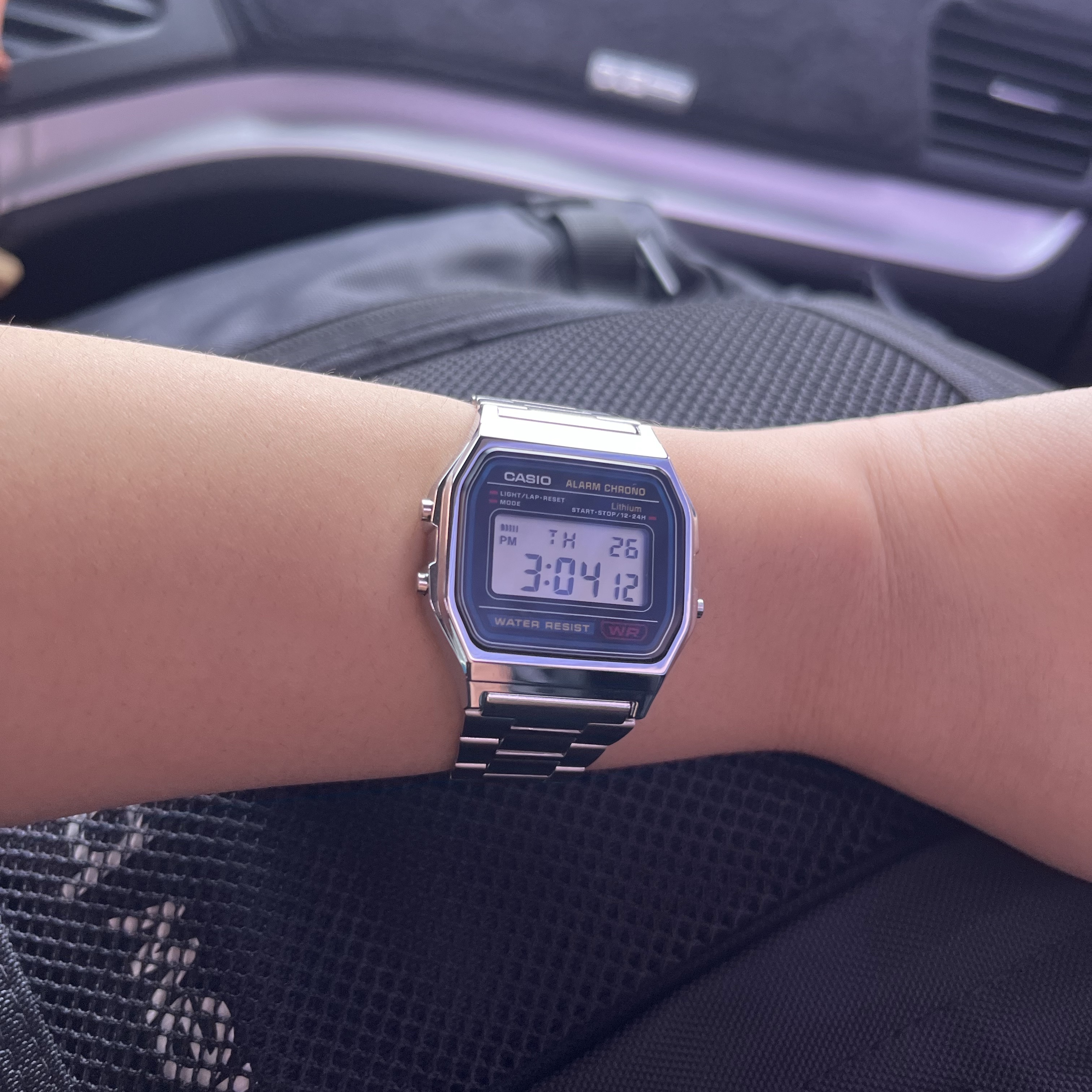 Casio A-158WA-1 착용 스타일