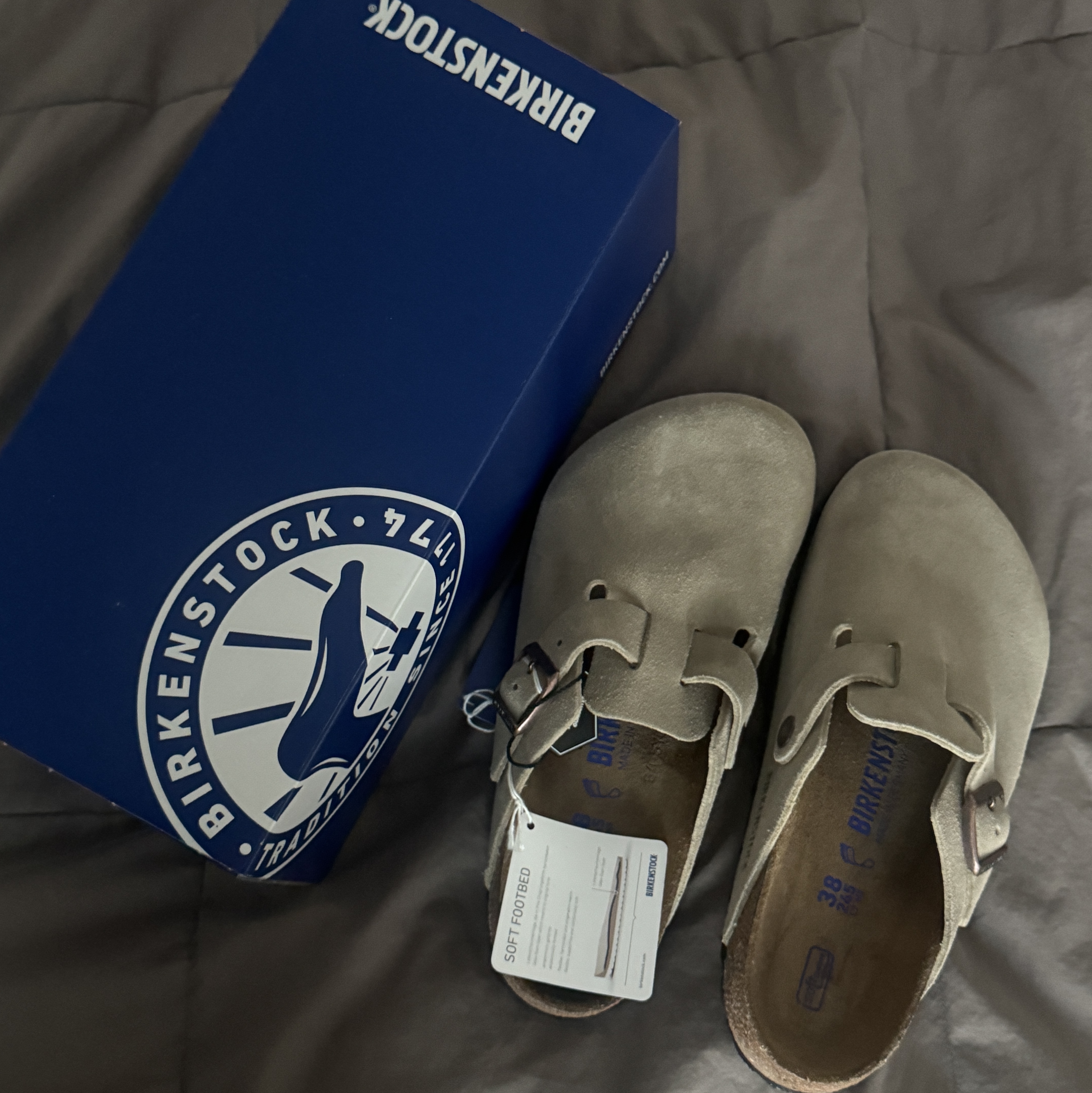 Birkenstock Boston Soft Footbed Taupe - Regular 착용 스타일