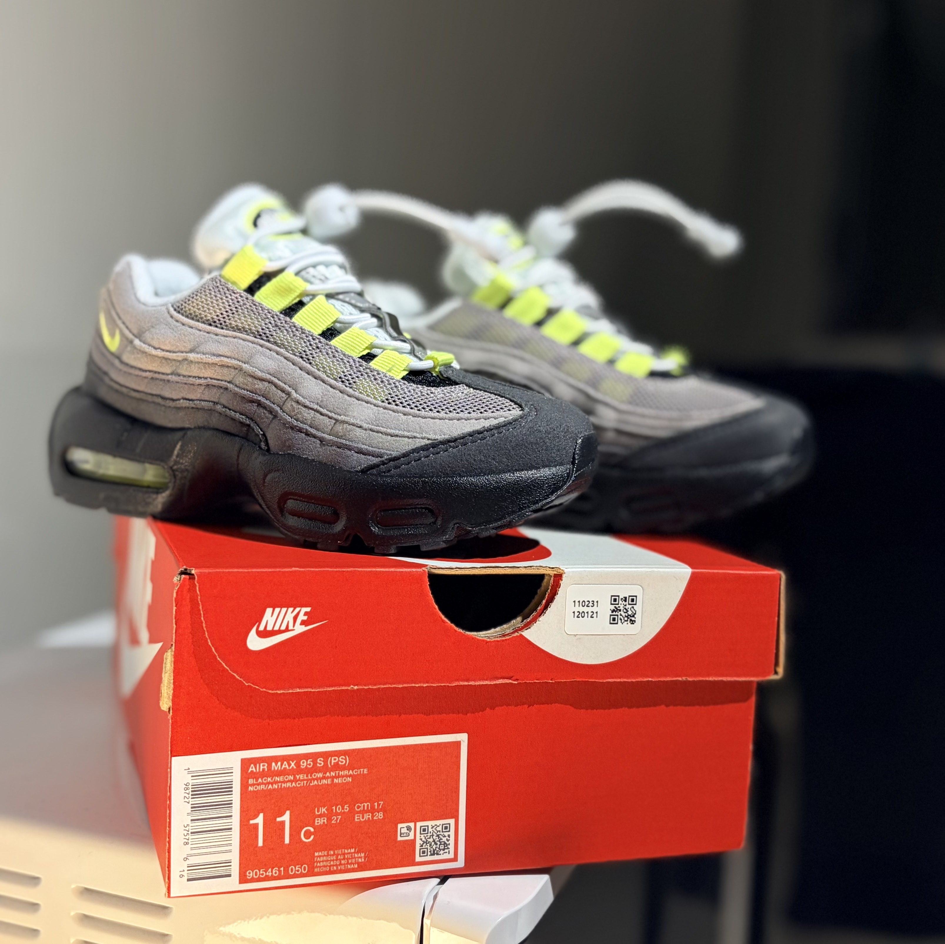 (PS) Nike Air Max 95 OG Neon 착용 스타일 - 1