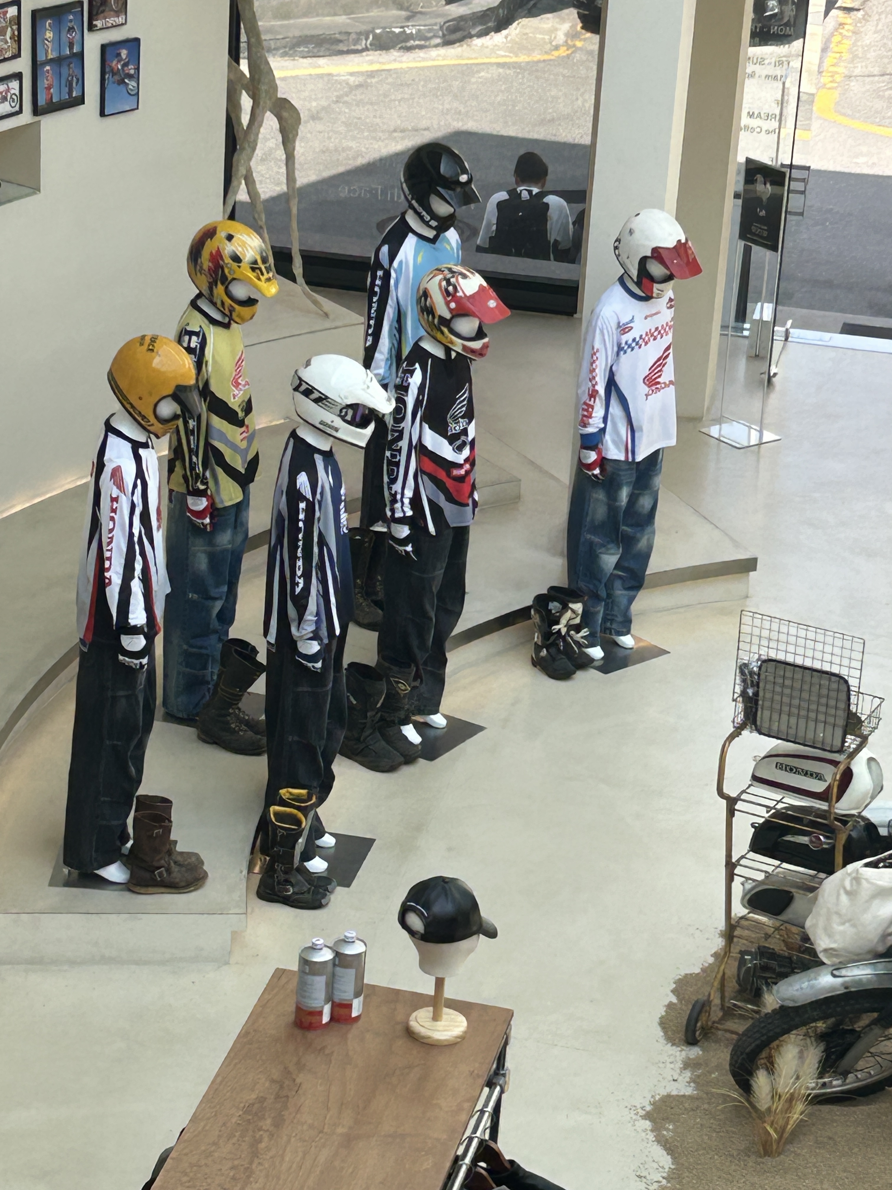 Honda Engineered Leather Ball Cap Black, Honda Engineered Leather Motorcycle Jacket All Black 착용 스타일 - 9