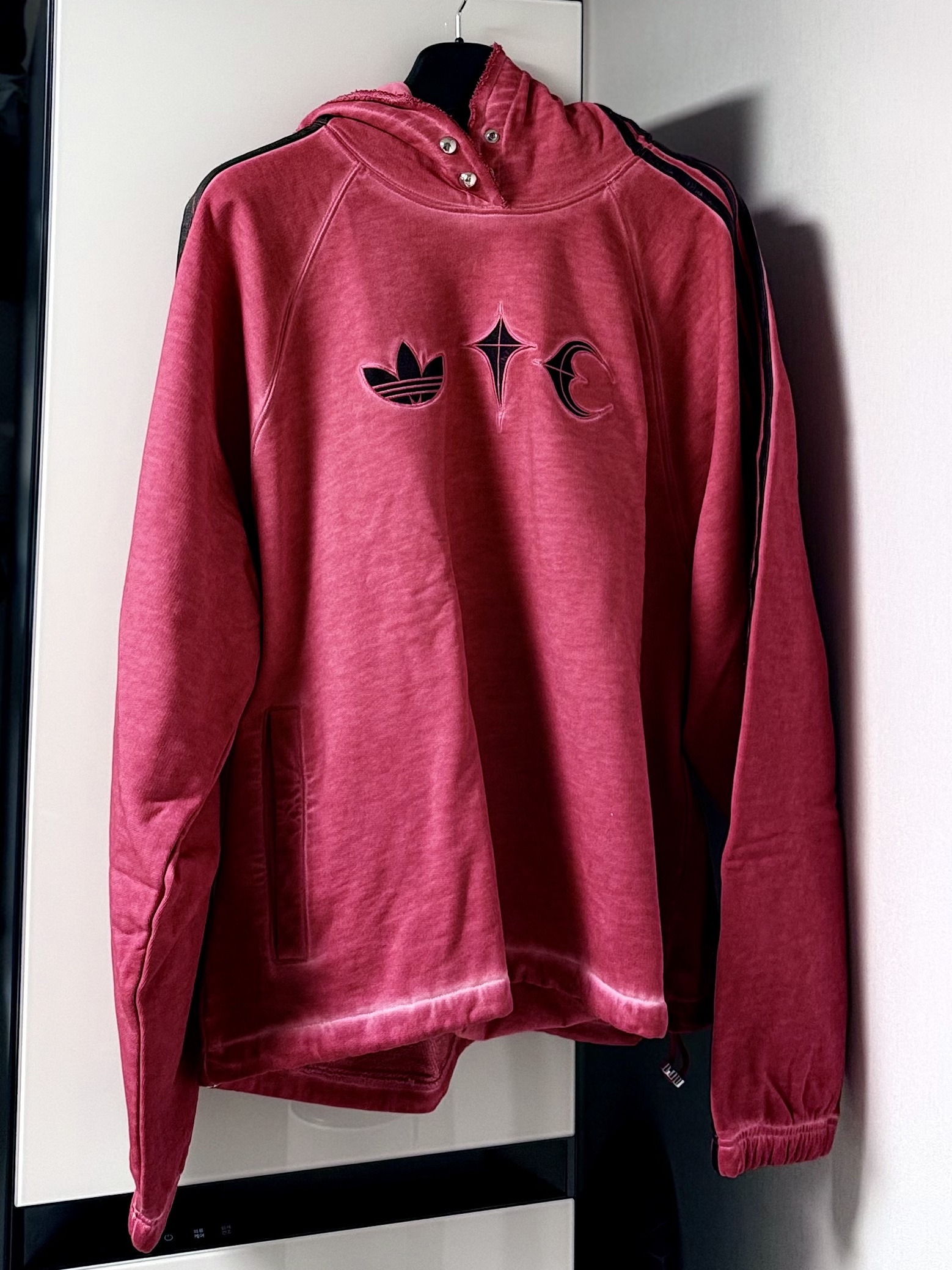 Adidas x Thug Club Sweat Hoodie Power Red - KR Sizing 착용 스타일