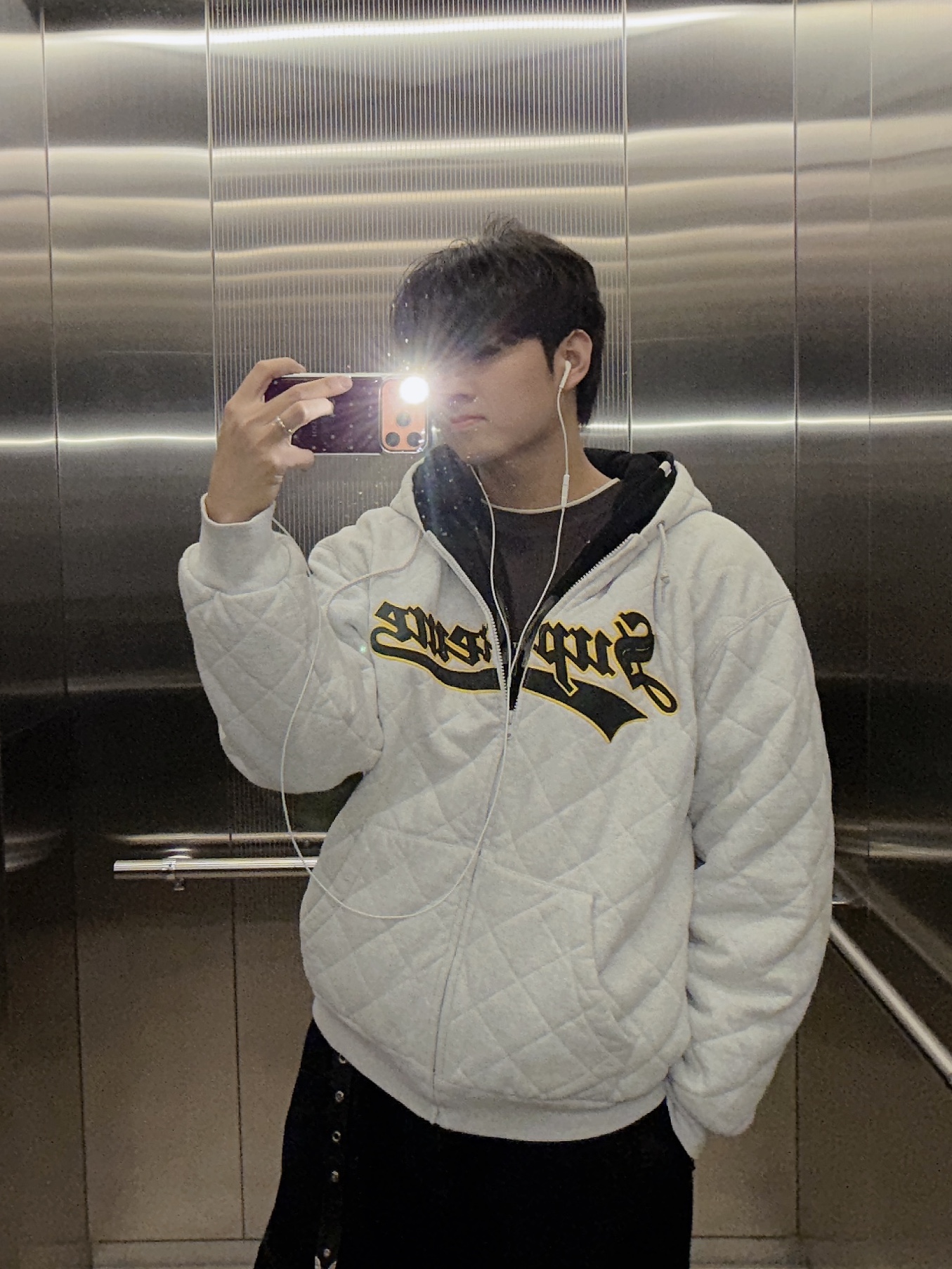 Aoiro Ooki Feather Denim Pants Dark Indigo, Supreme Quilted Zip Up Hooded Sweatshirt Ash Grey - 25FW 착용 스타일 - 3