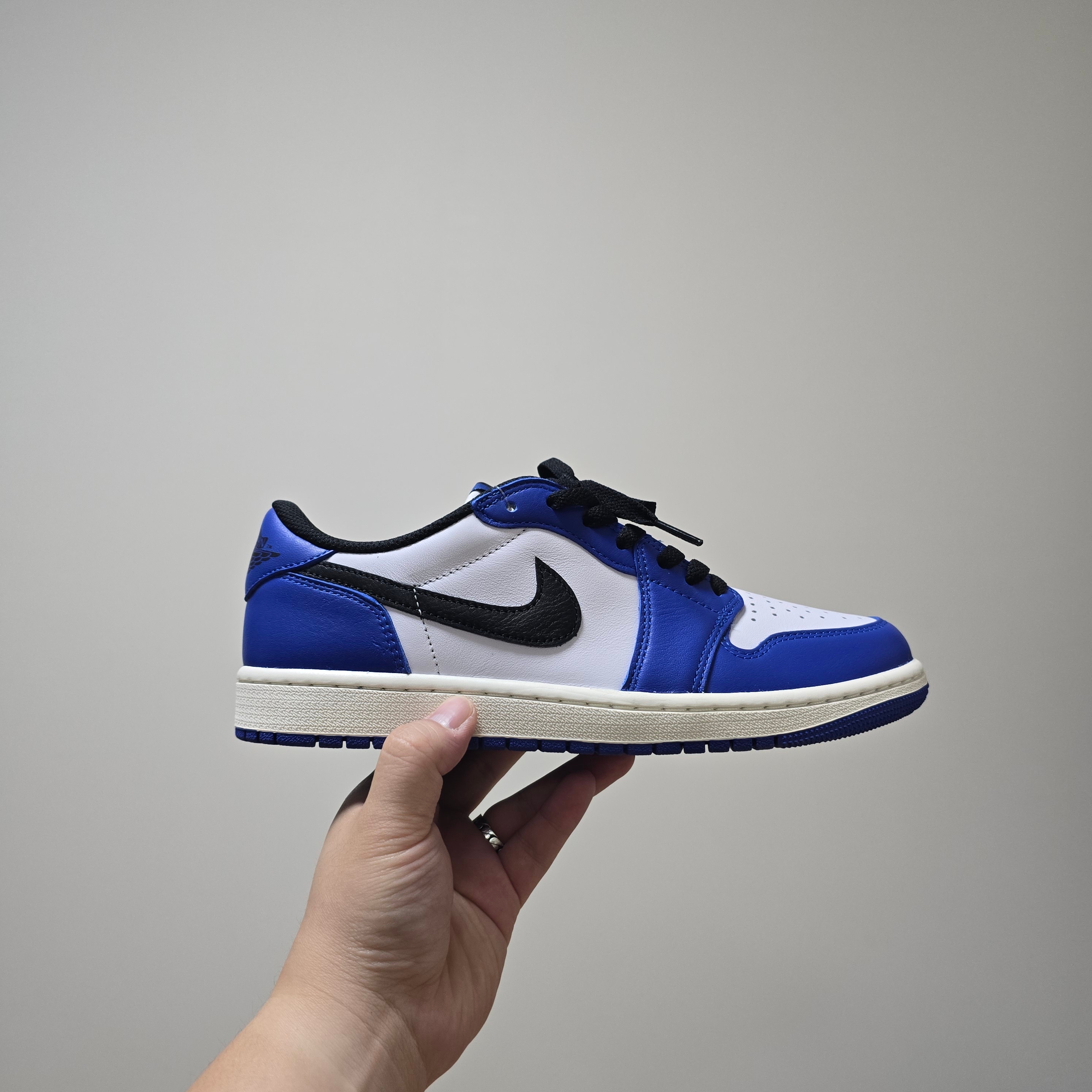 Jordan 1 Retro Low OG Game Royal 착용 스타일