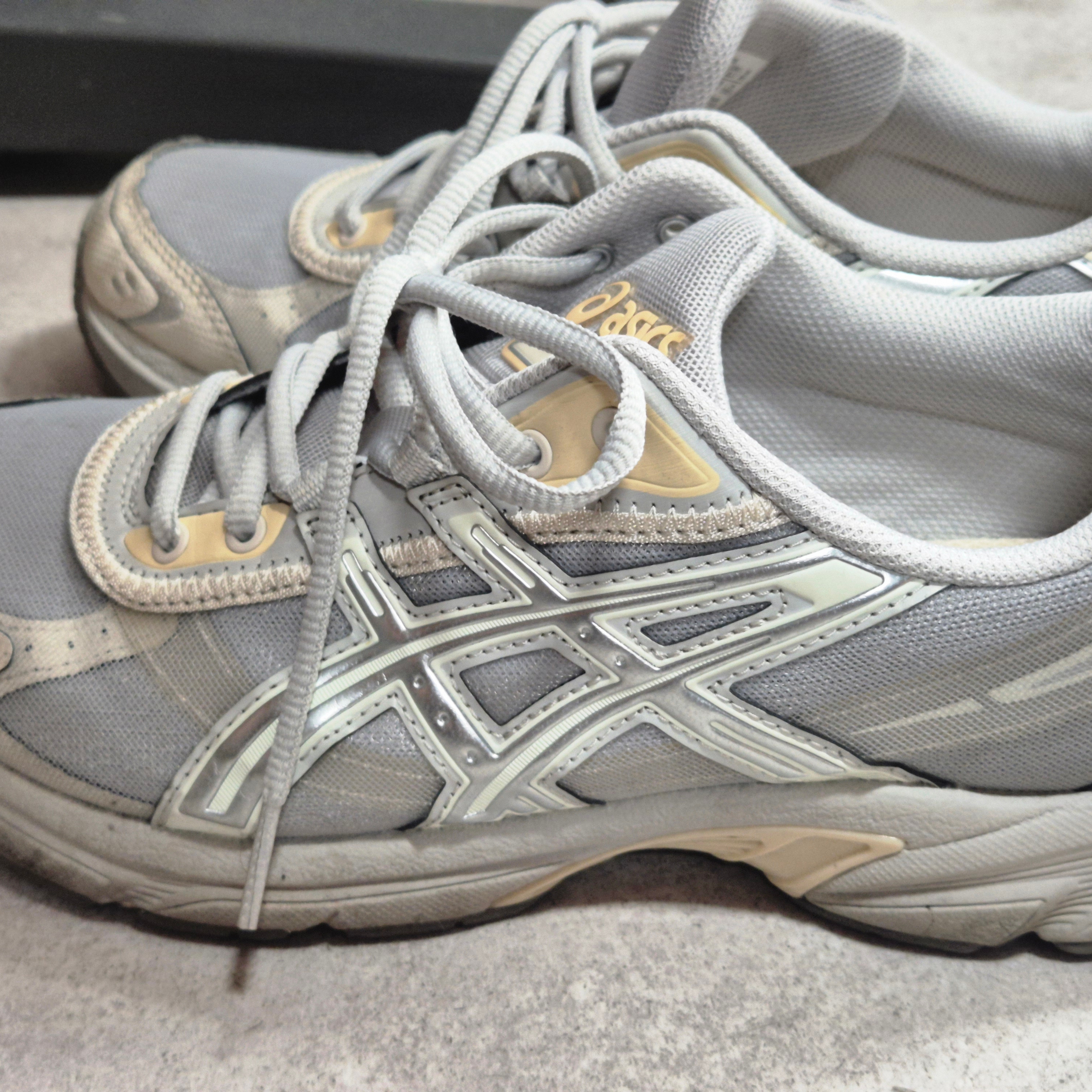 Asics Gel-1130 RE Oyster Grey Pure Silver 착용 스타일