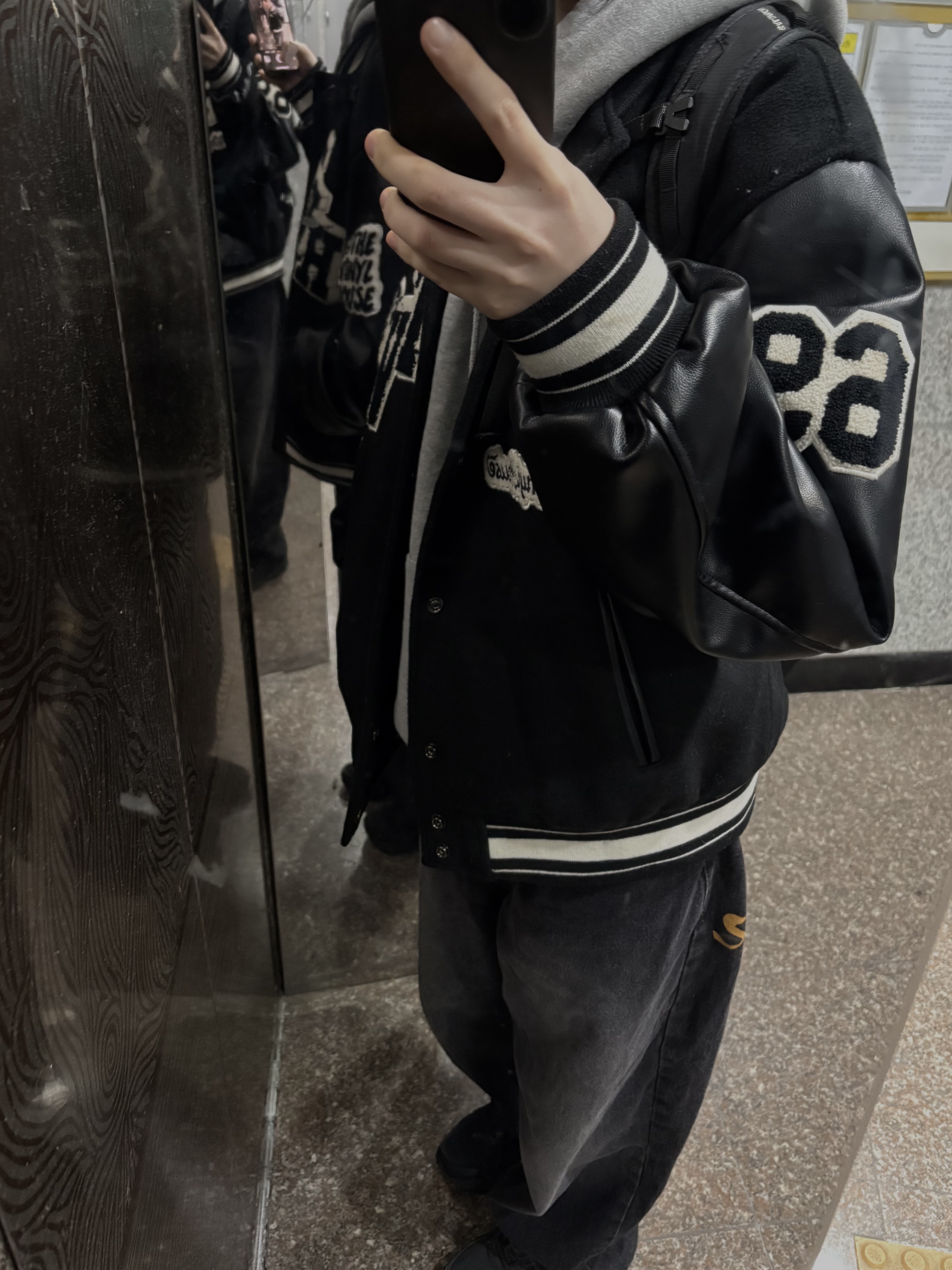 Thevinylhouse Wool Varsity Jacket Black, Dada Logo Hoodie Grey 착용 스타일