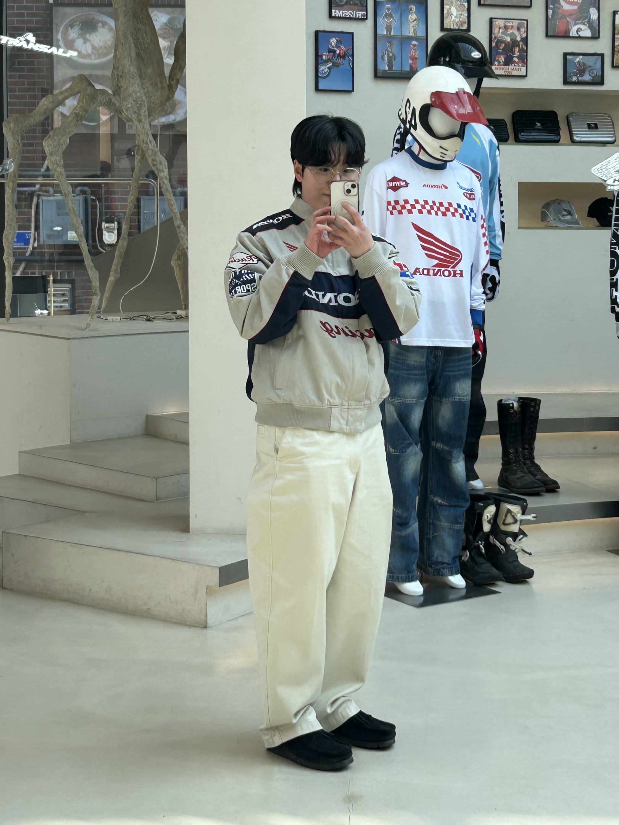 Honda Engineered Leather Original Motorcycle Jacket White, Honda Original Motorcycle Synthetic Leather Jacket White 착용 스타일 - 7